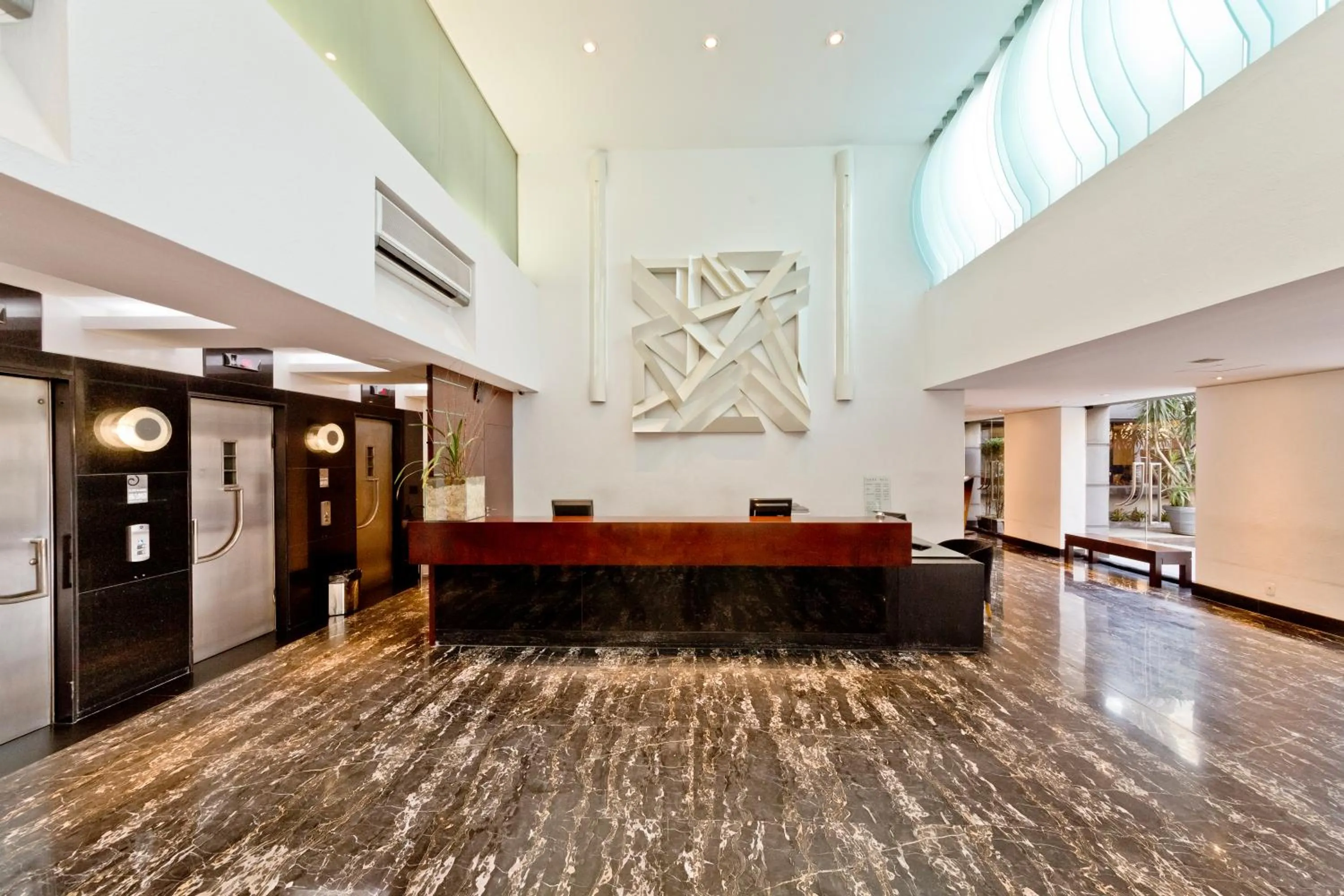 Lobby or reception in Pergamon SP Frei Caneca by Accor