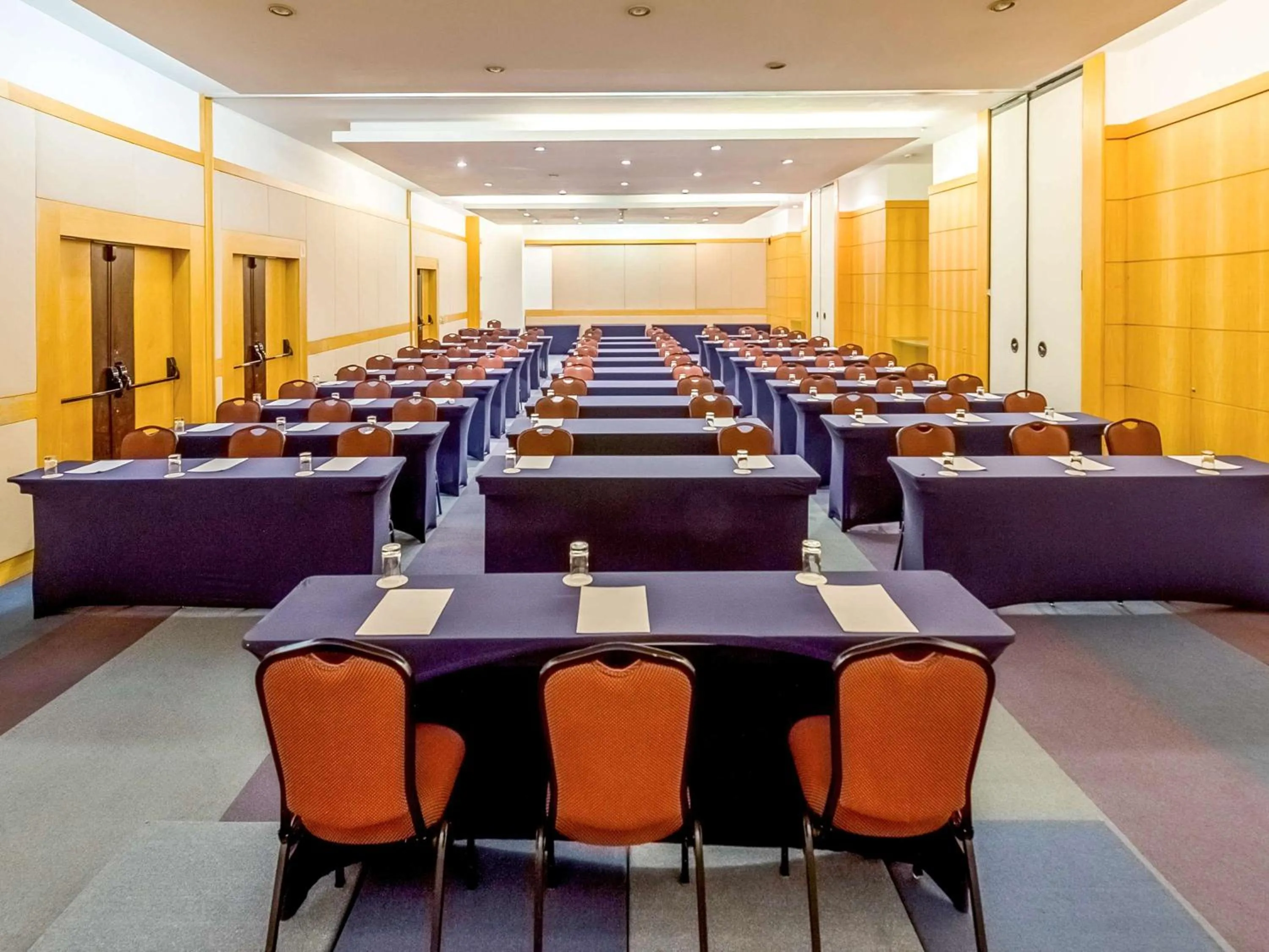 Meeting/conference room in Pergamon SP Frei Caneca by Accor