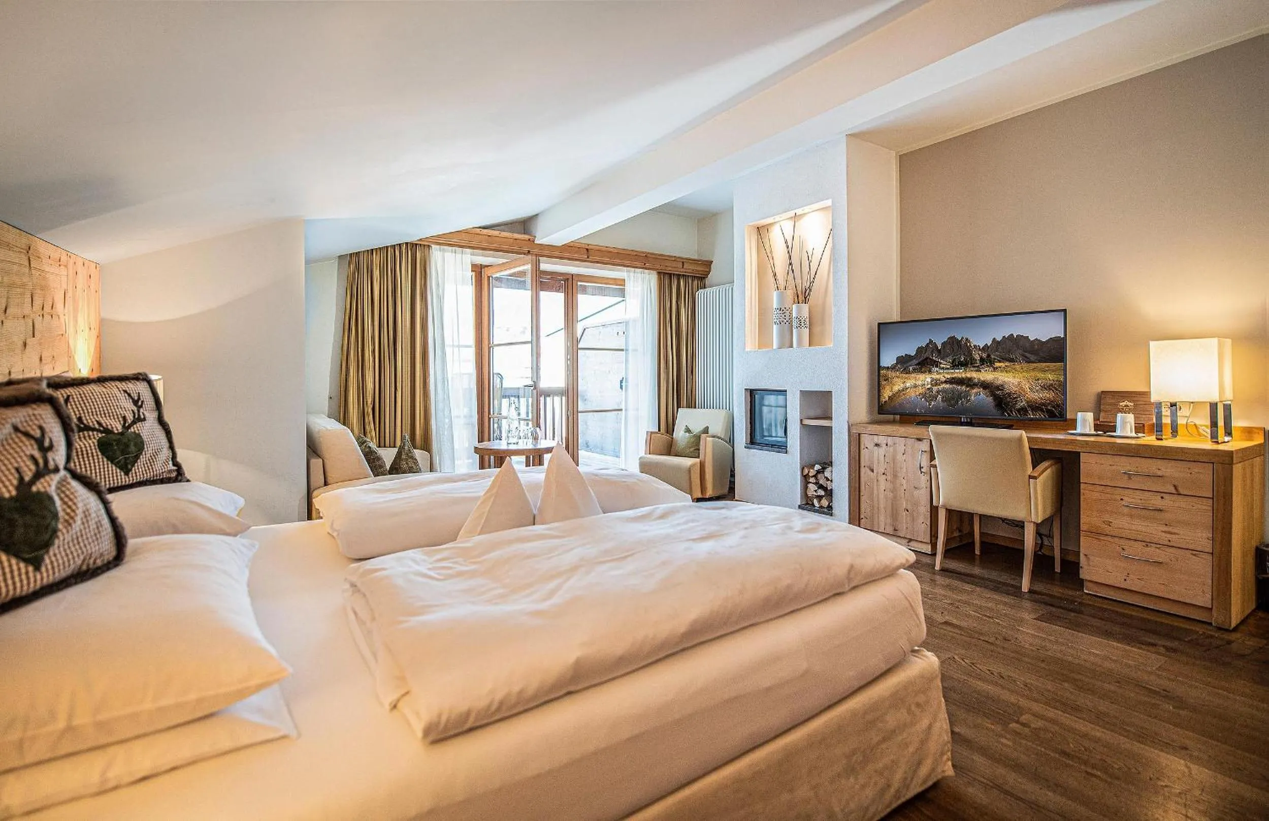 Photo of the whole room, Bed in Taubers Unterwirt Aktiv & Vitalhotel