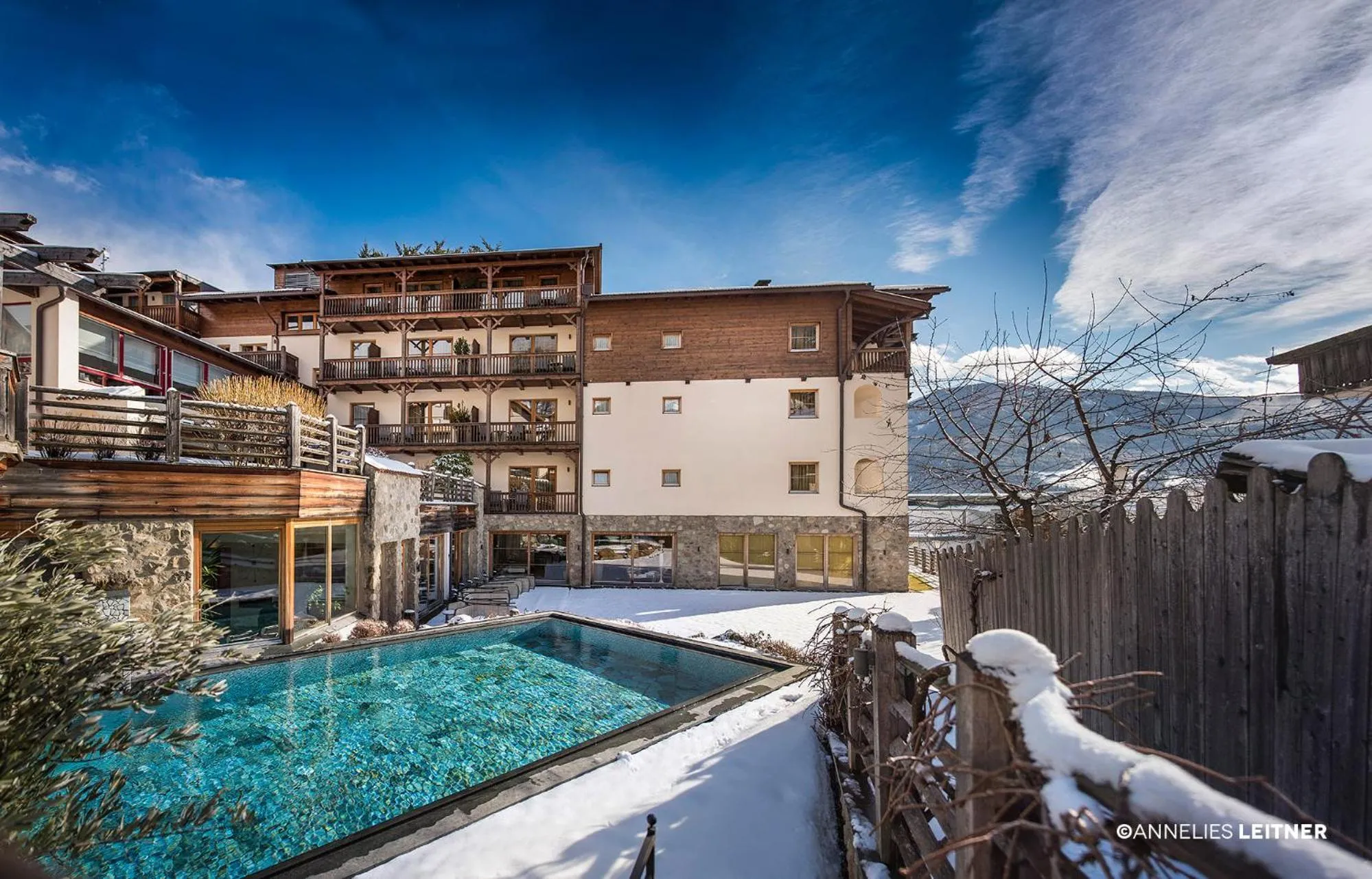 Facade/entrance in Taubers Unterwirt Aktiv & Vitalhotel