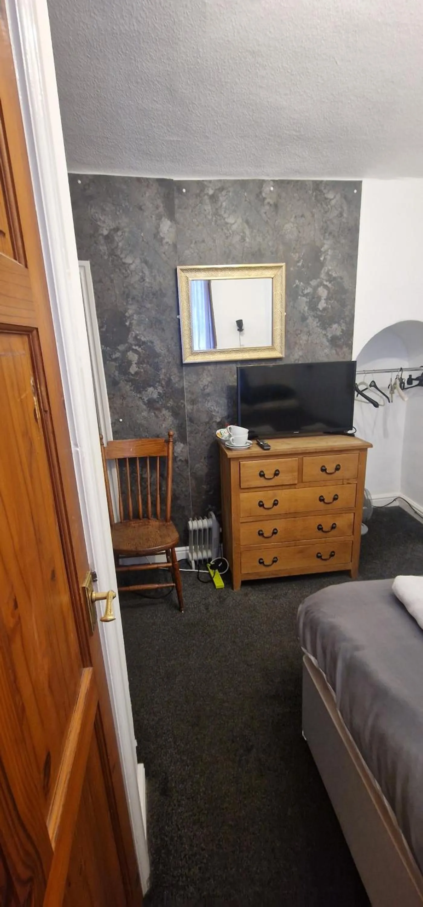 Bed in The Watergate Inn