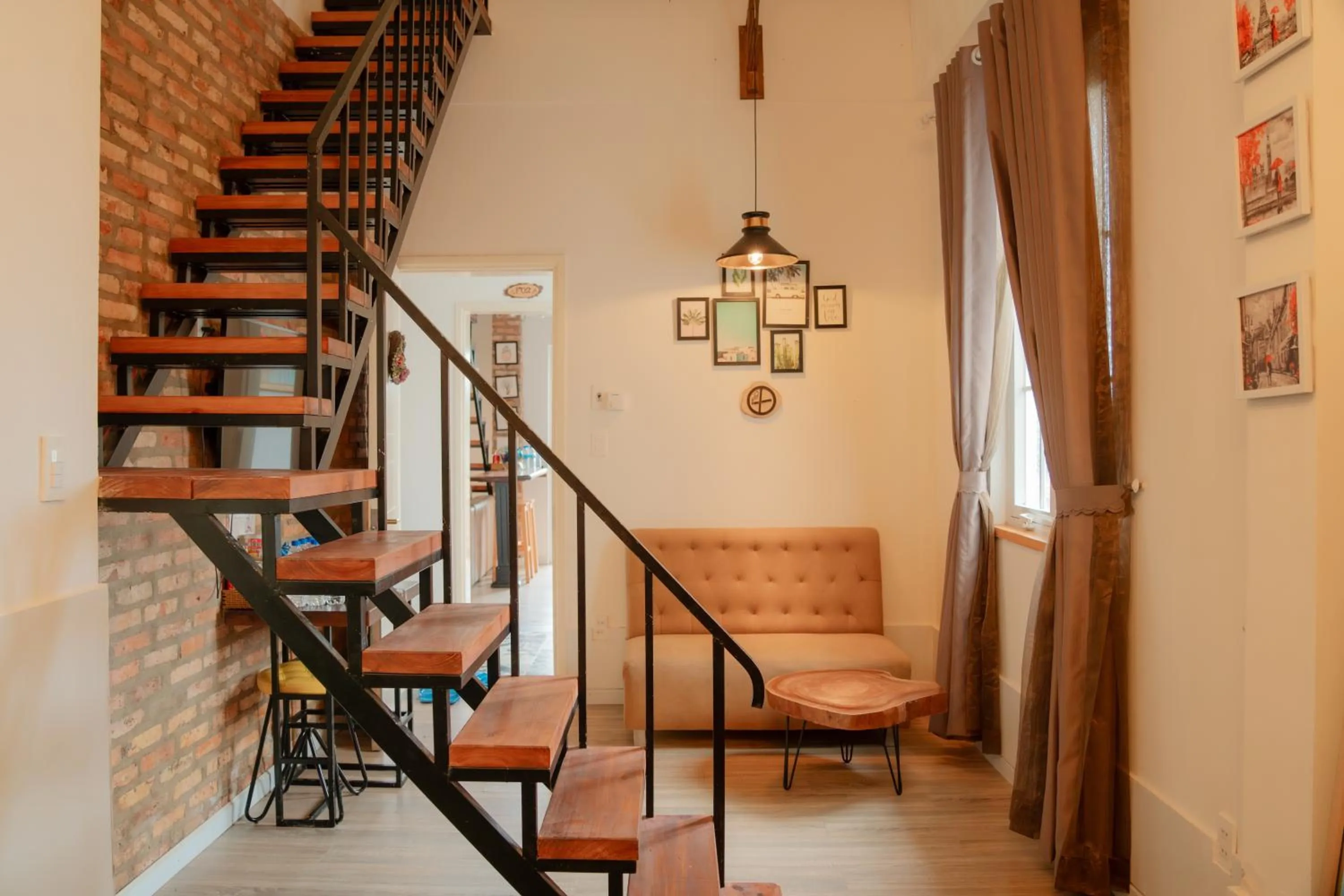 Living room in Hoang Yen Villa & Coffee