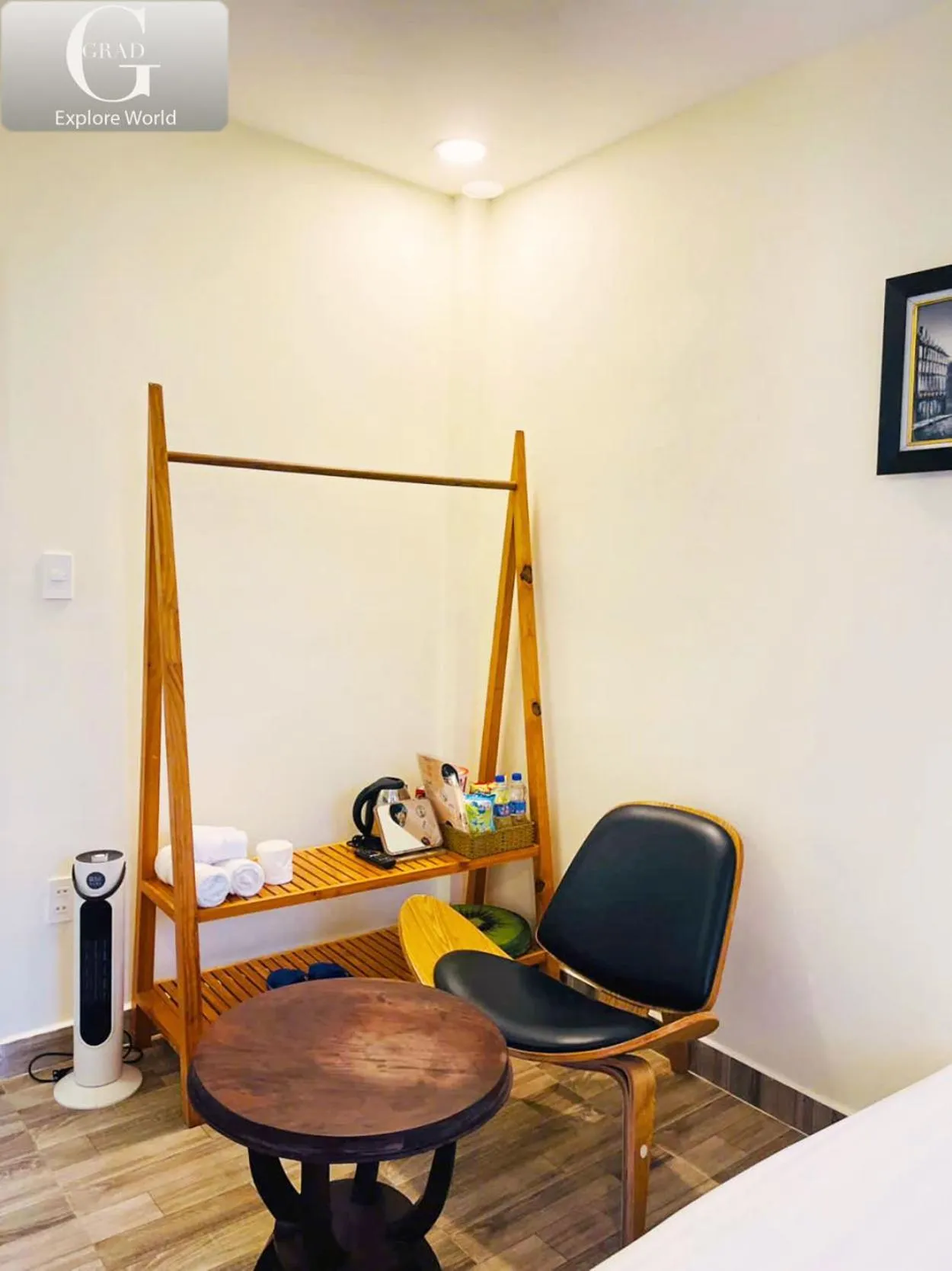 Seating area in Hoang Yen Villa & Coffee