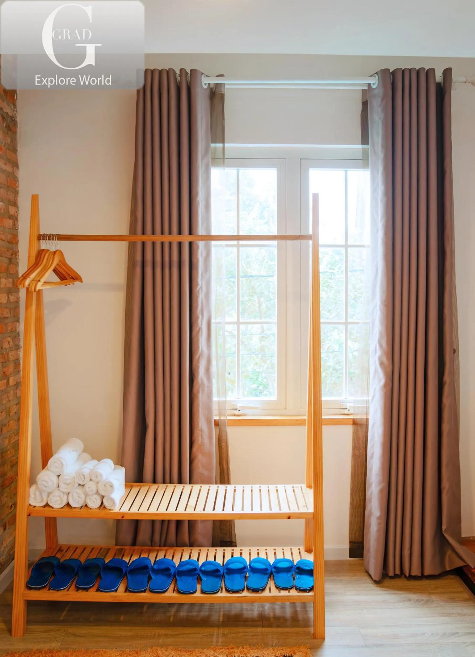 Photo of the whole room, Bed in Hoang Yen Villa & Coffee