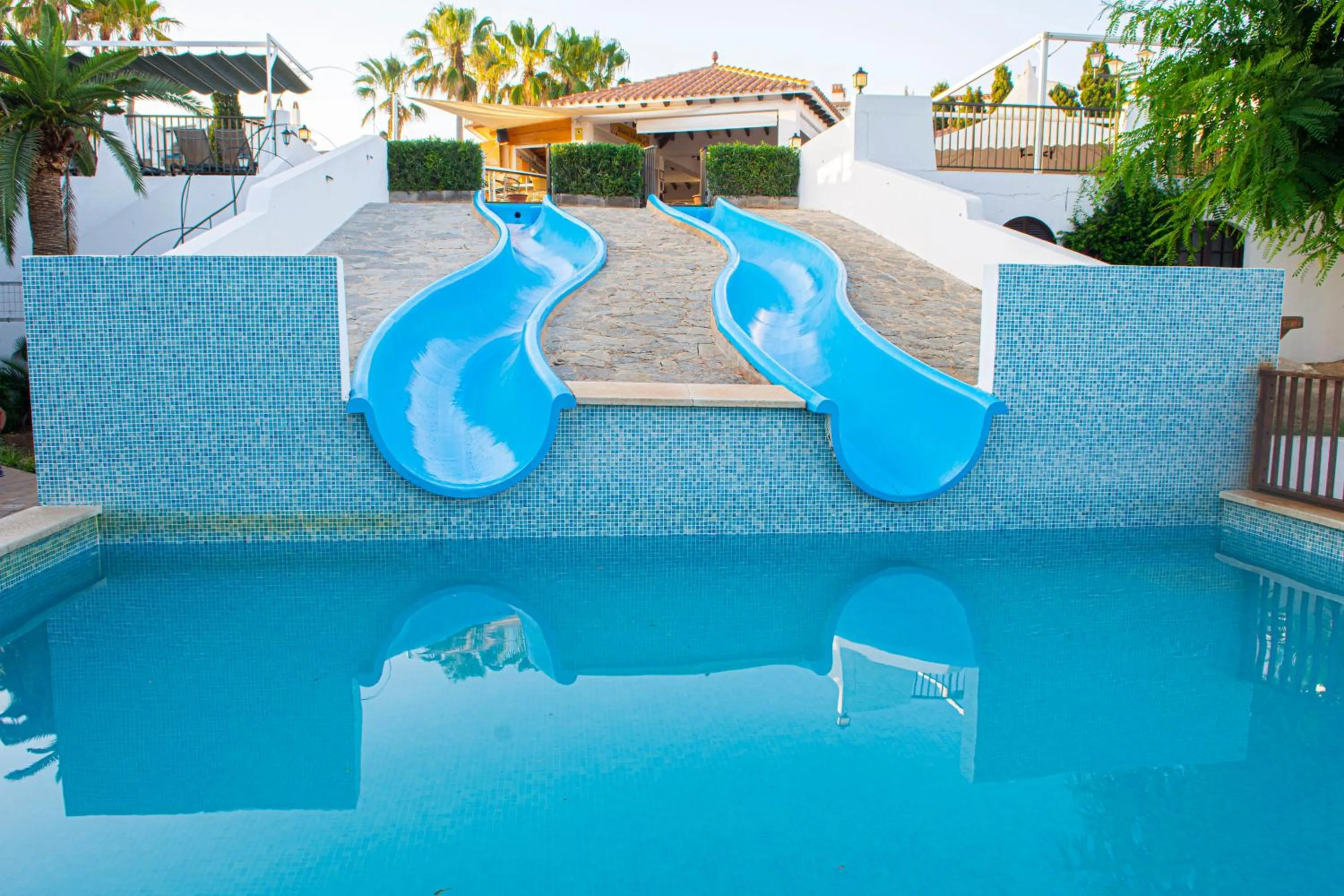 Swimming pool in Siesta Mar Apartamentos