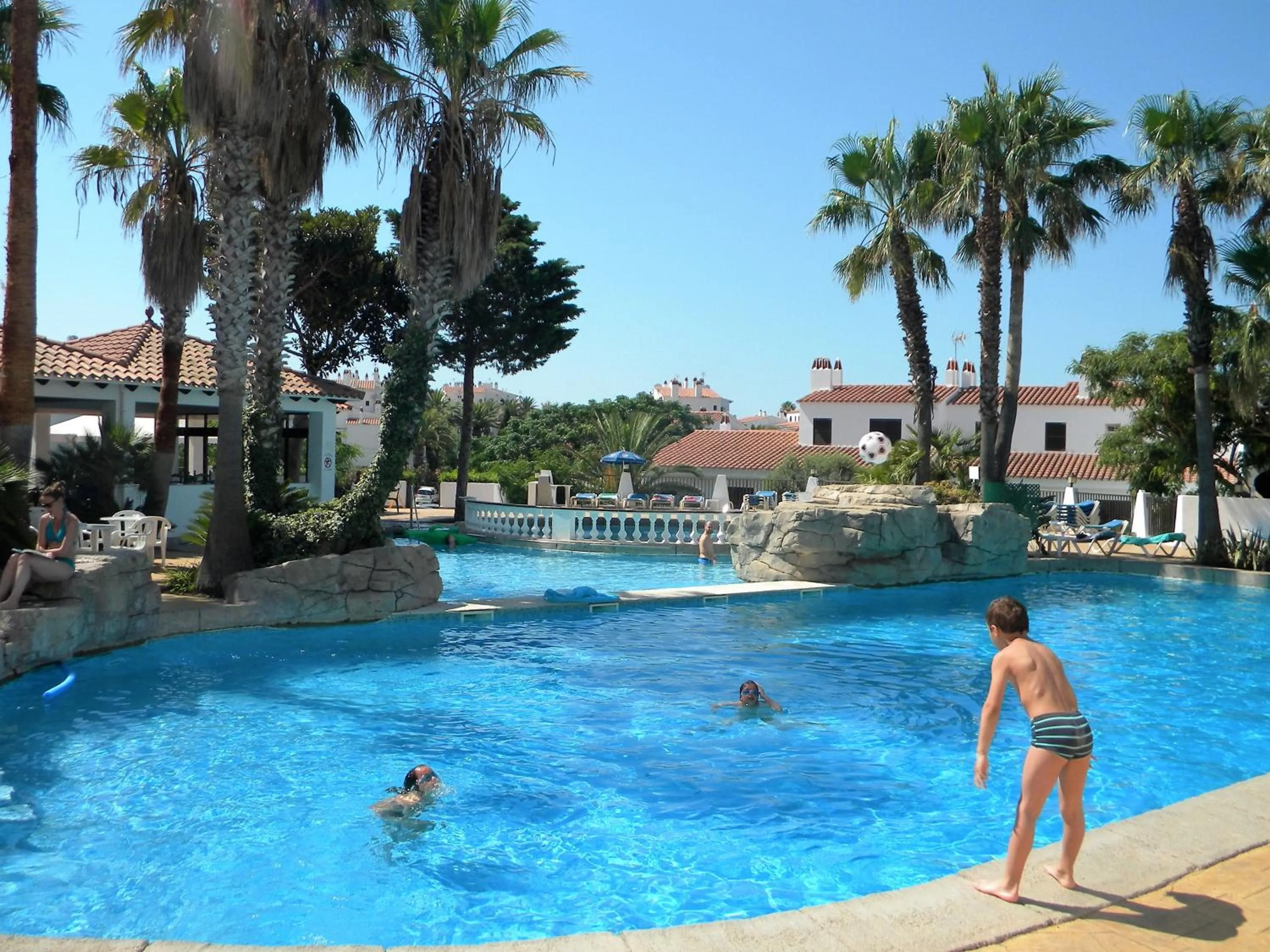 Swimming pool in Siesta Mar Apartamentos