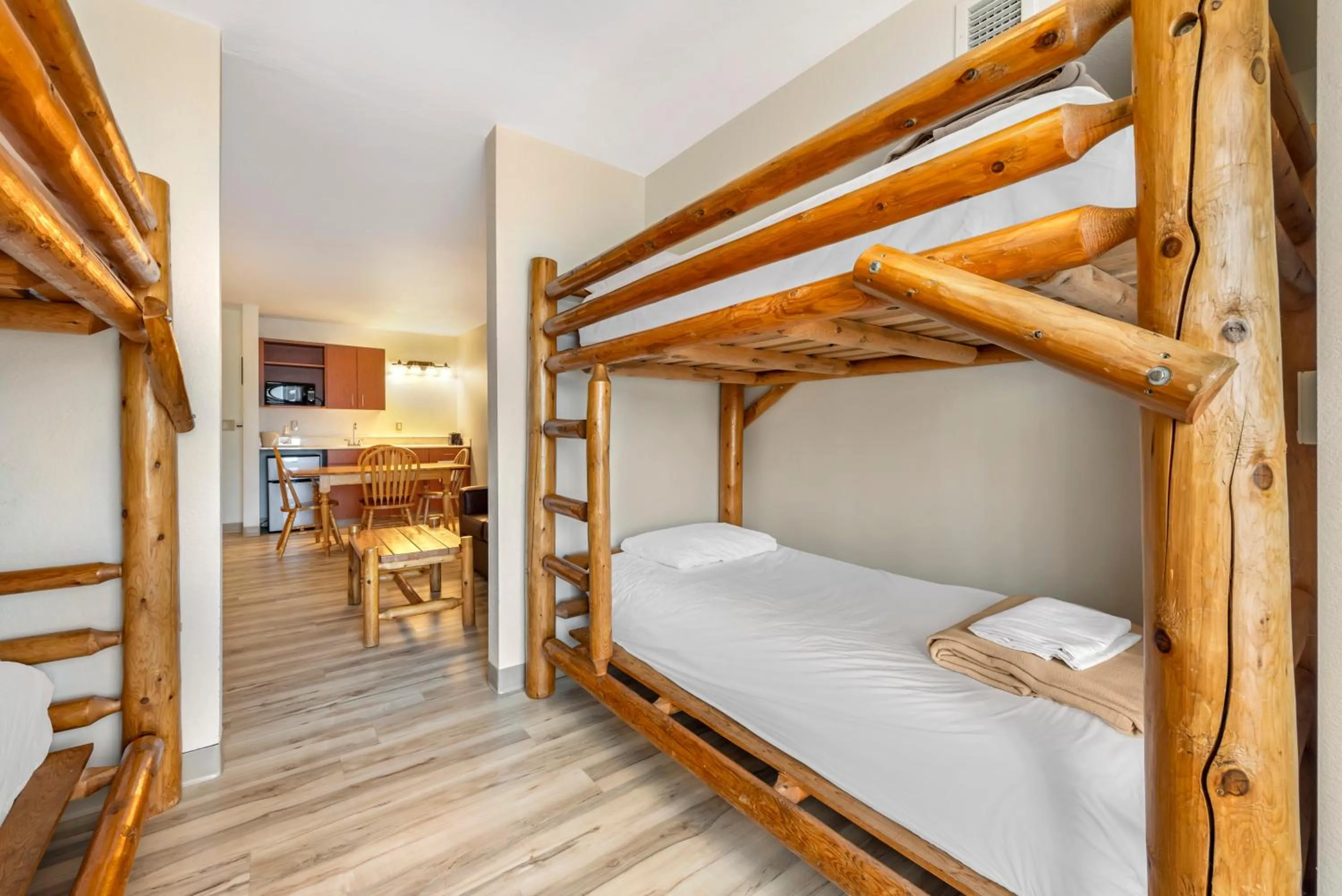 Bed in Three Bears Resort Waterpark Near Tomah Ascend Collection