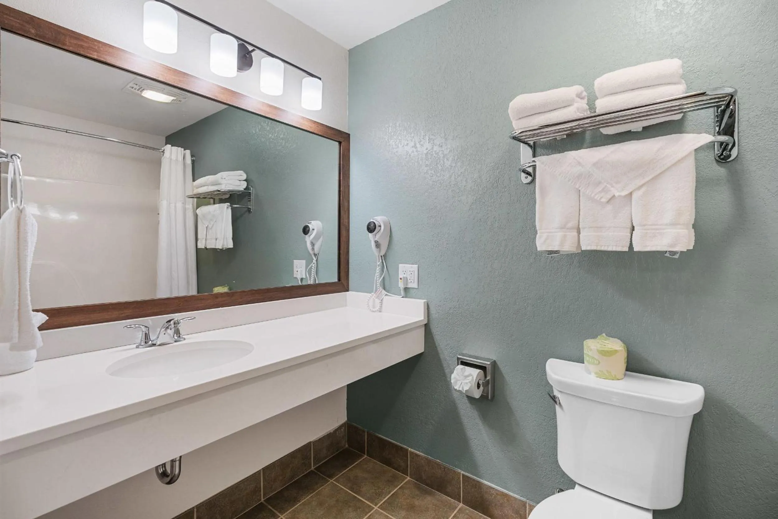 Shower in Three Bears Resort Waterpark Near Tomah Ascend Collection