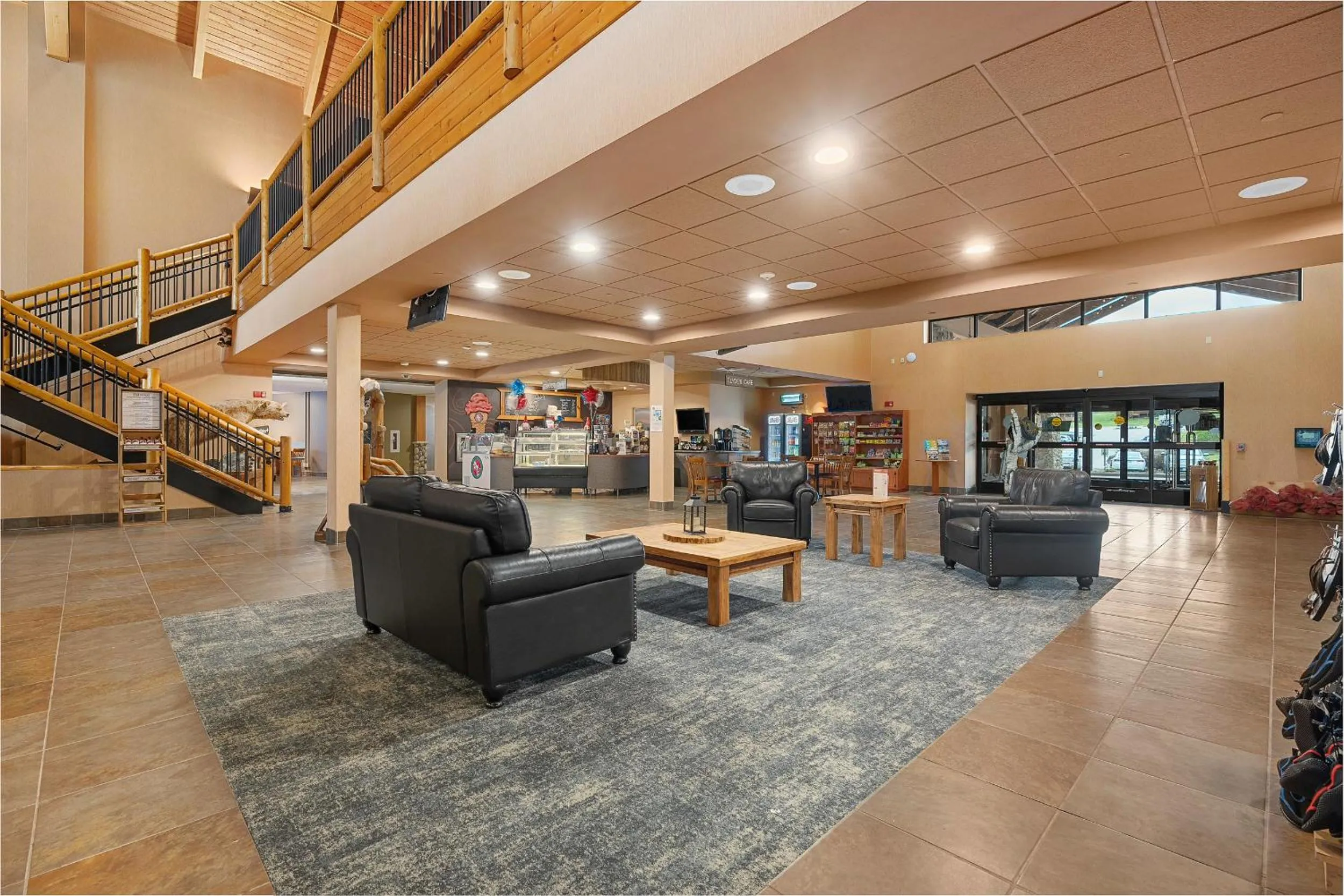 Living room in Three Bears Resort Waterpark Near Tomah Ascend Collection