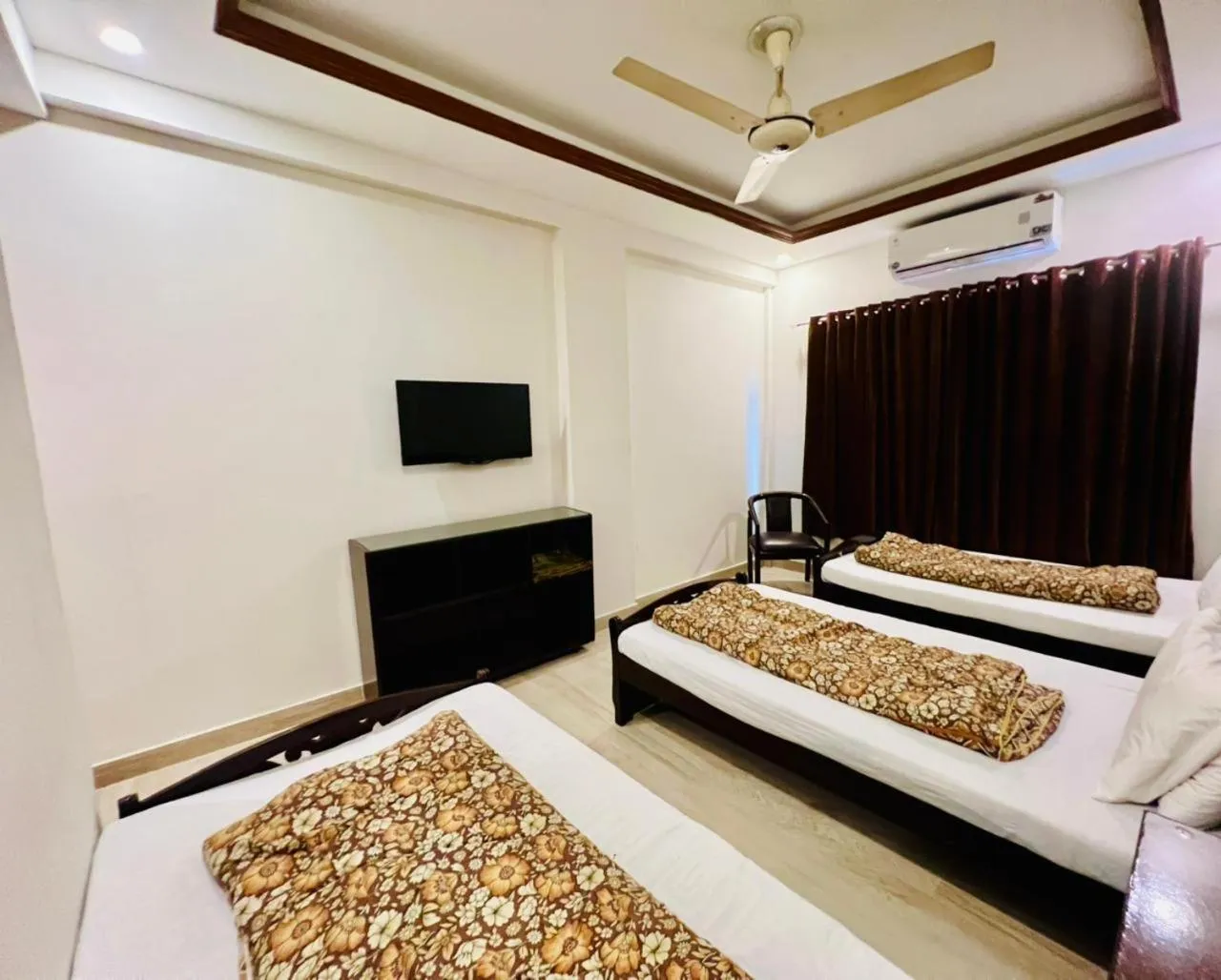 Bed in Citymax Hotel