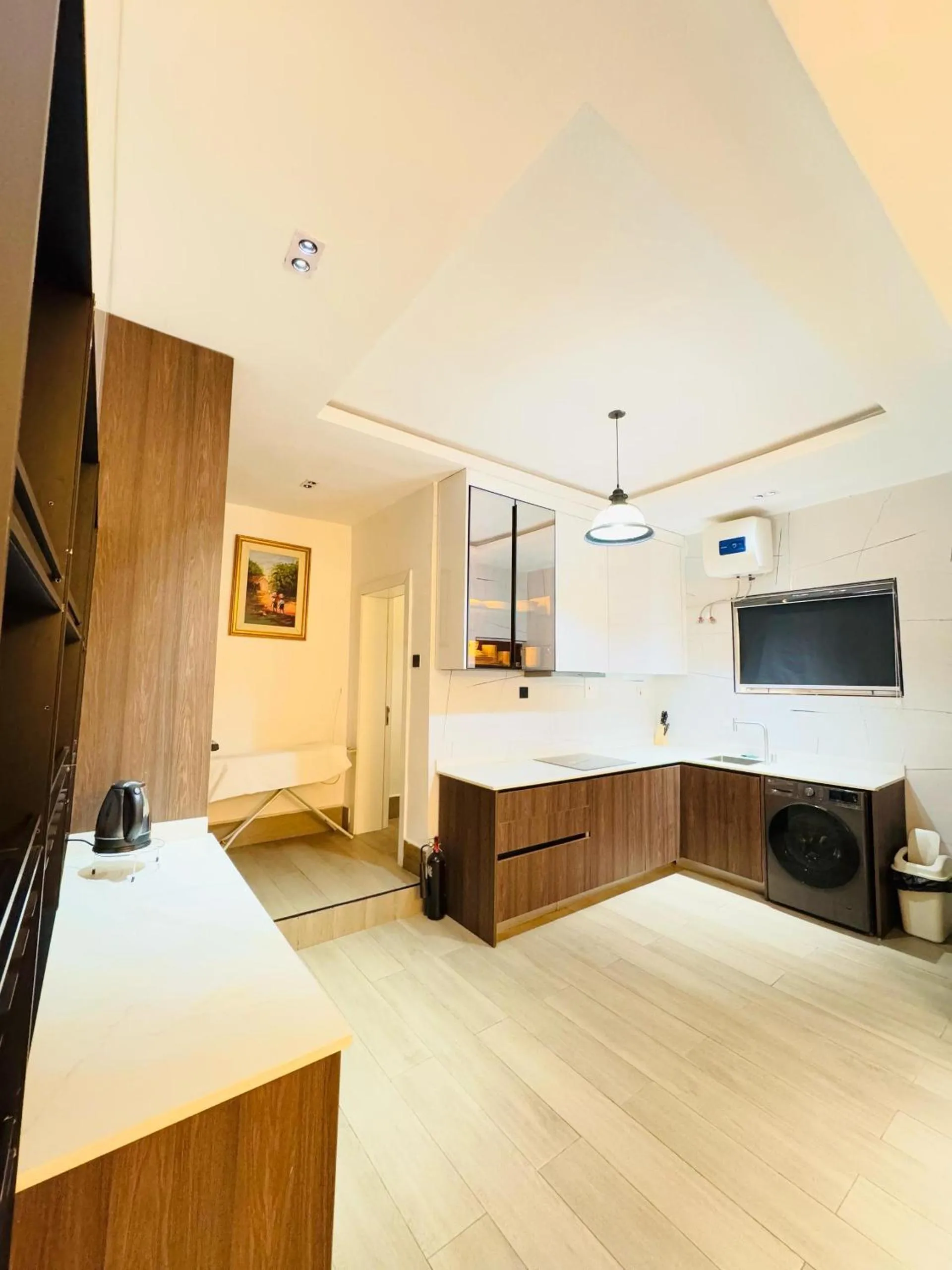 Bolton White Residence