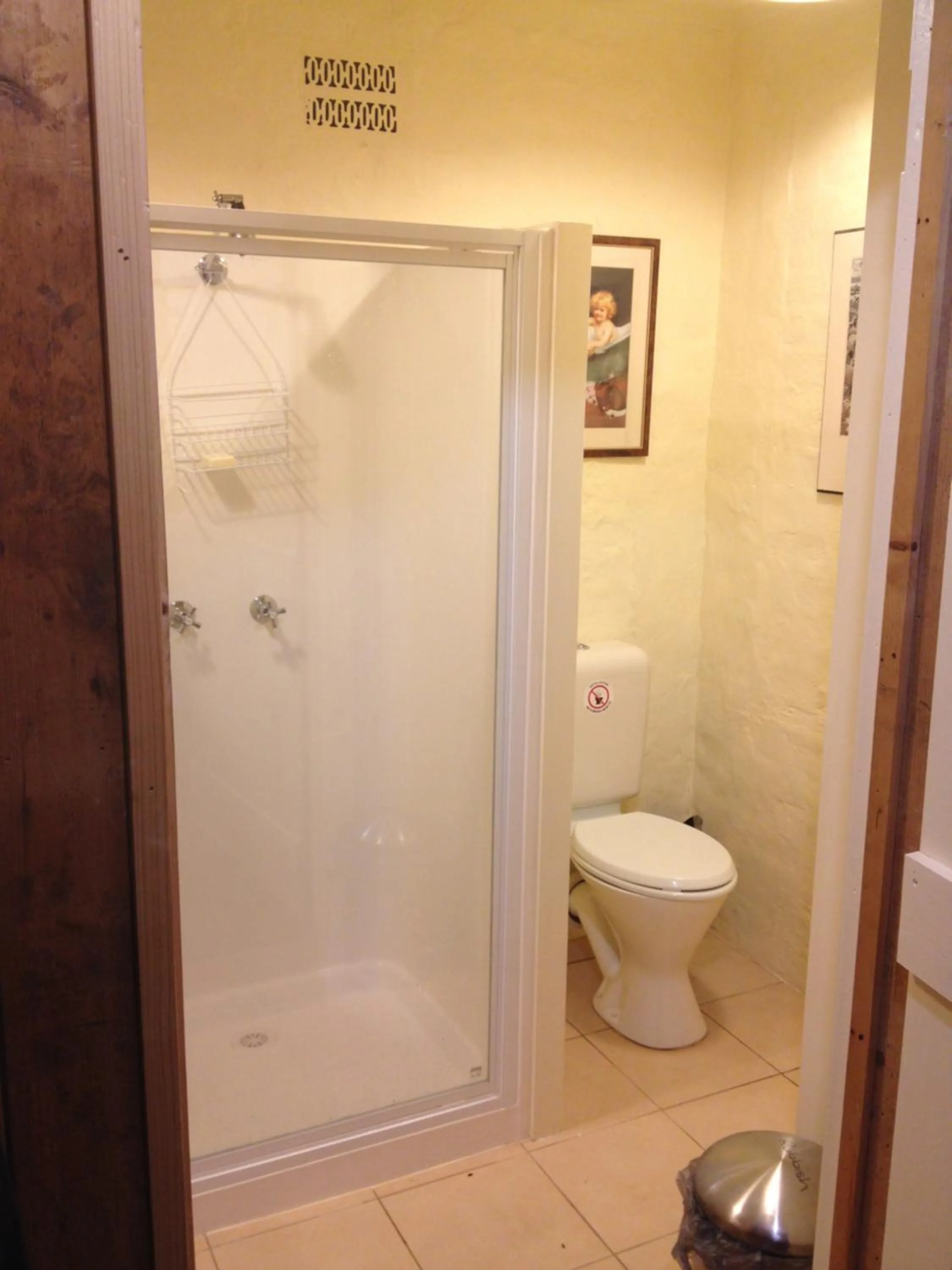 Bathroom in Pierrepoint Accommodation