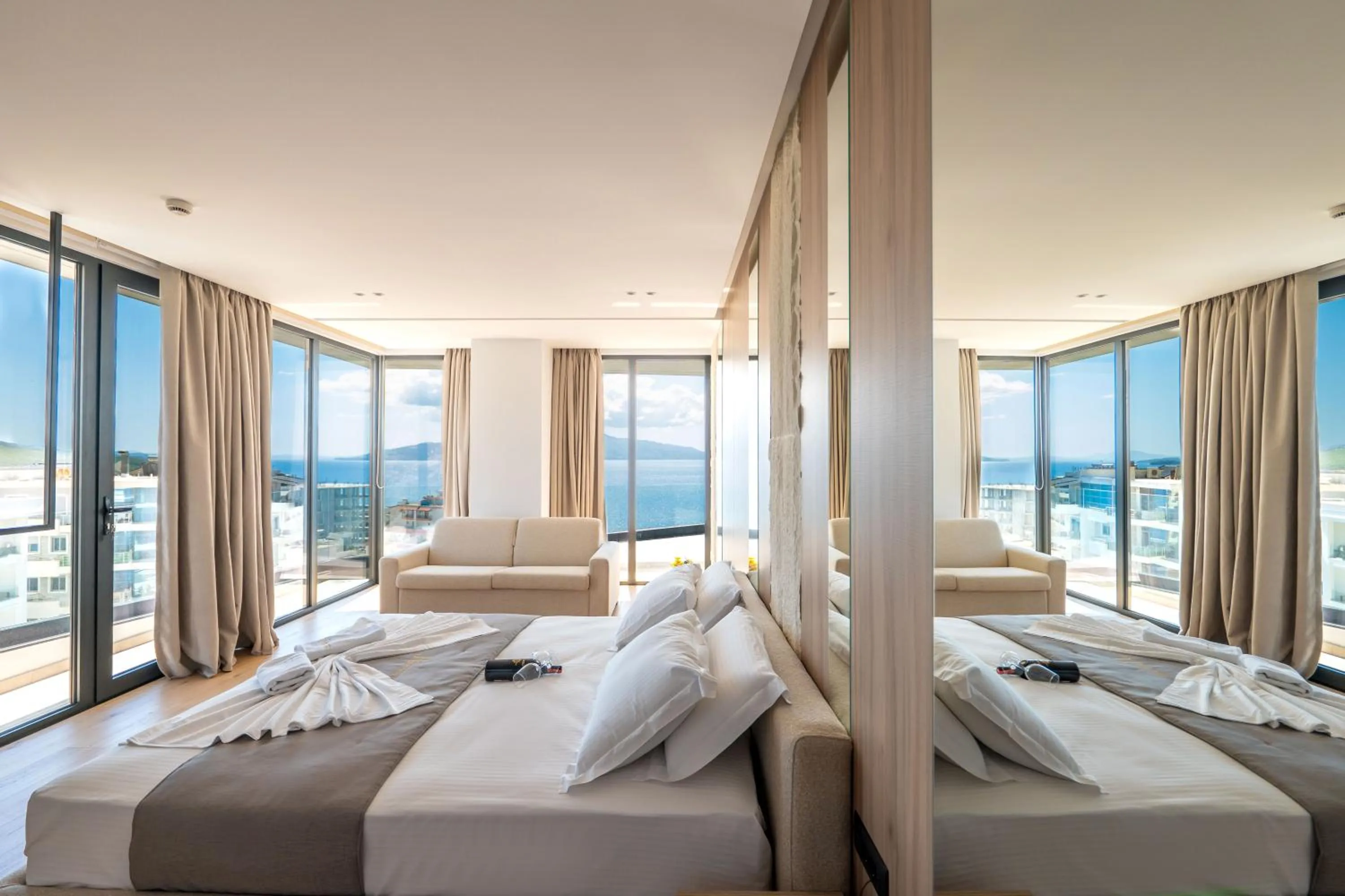 Bed in Jako Premium Hotel