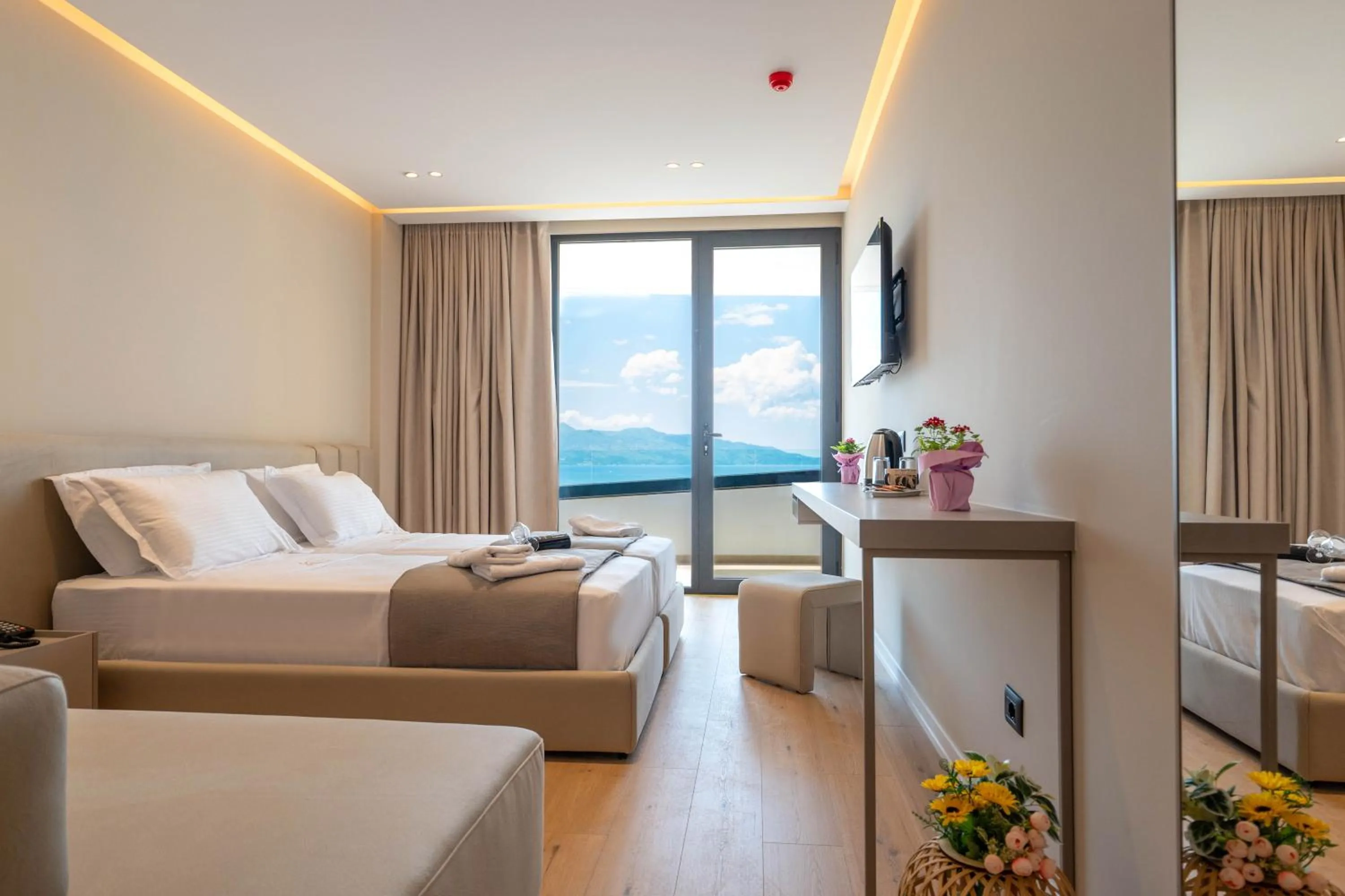 TV and multimedia in Jako Premium Hotel