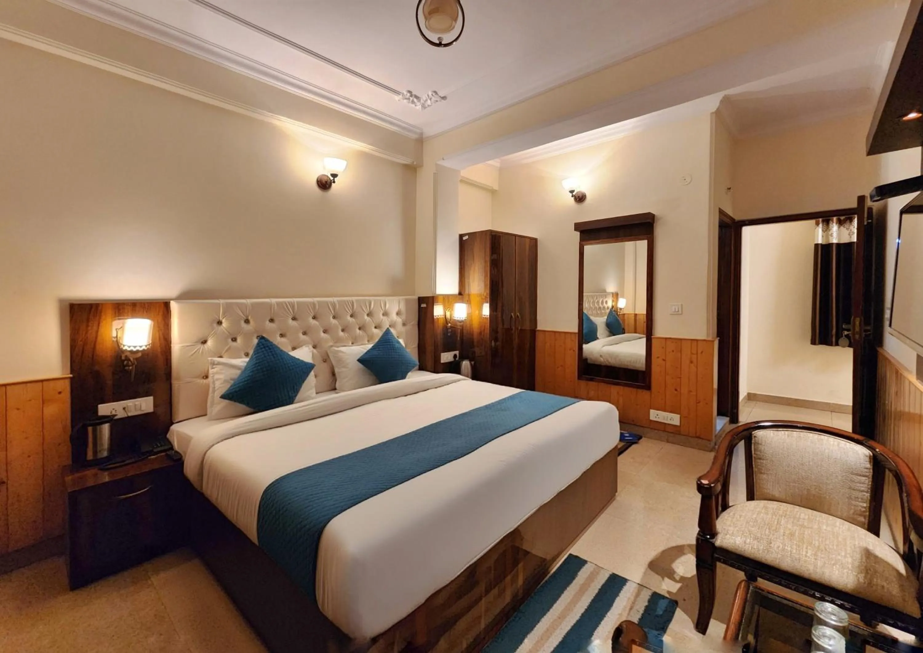 Bed in Florence B&B Near Mall Road - Amazing Valley View