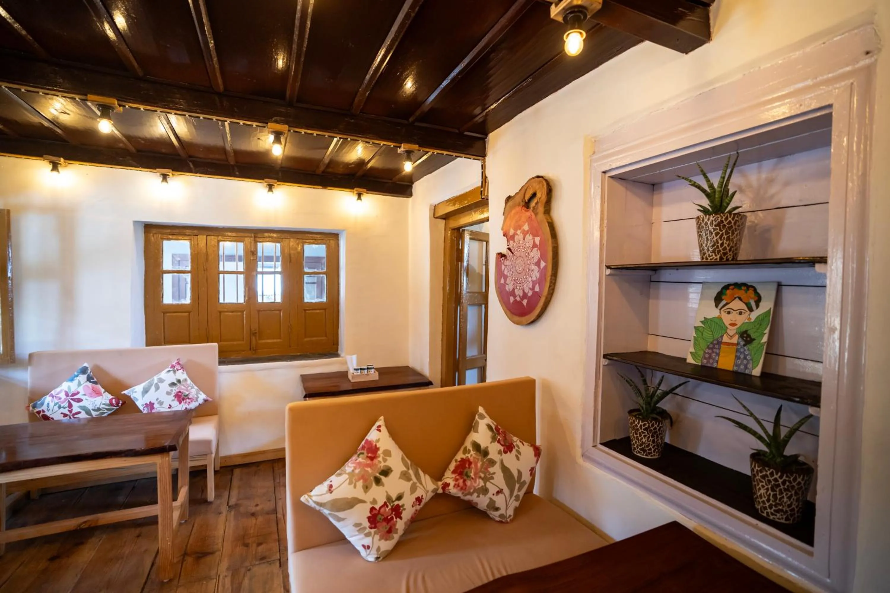 Restaurant/places to eat in Happy Himalayan Homes