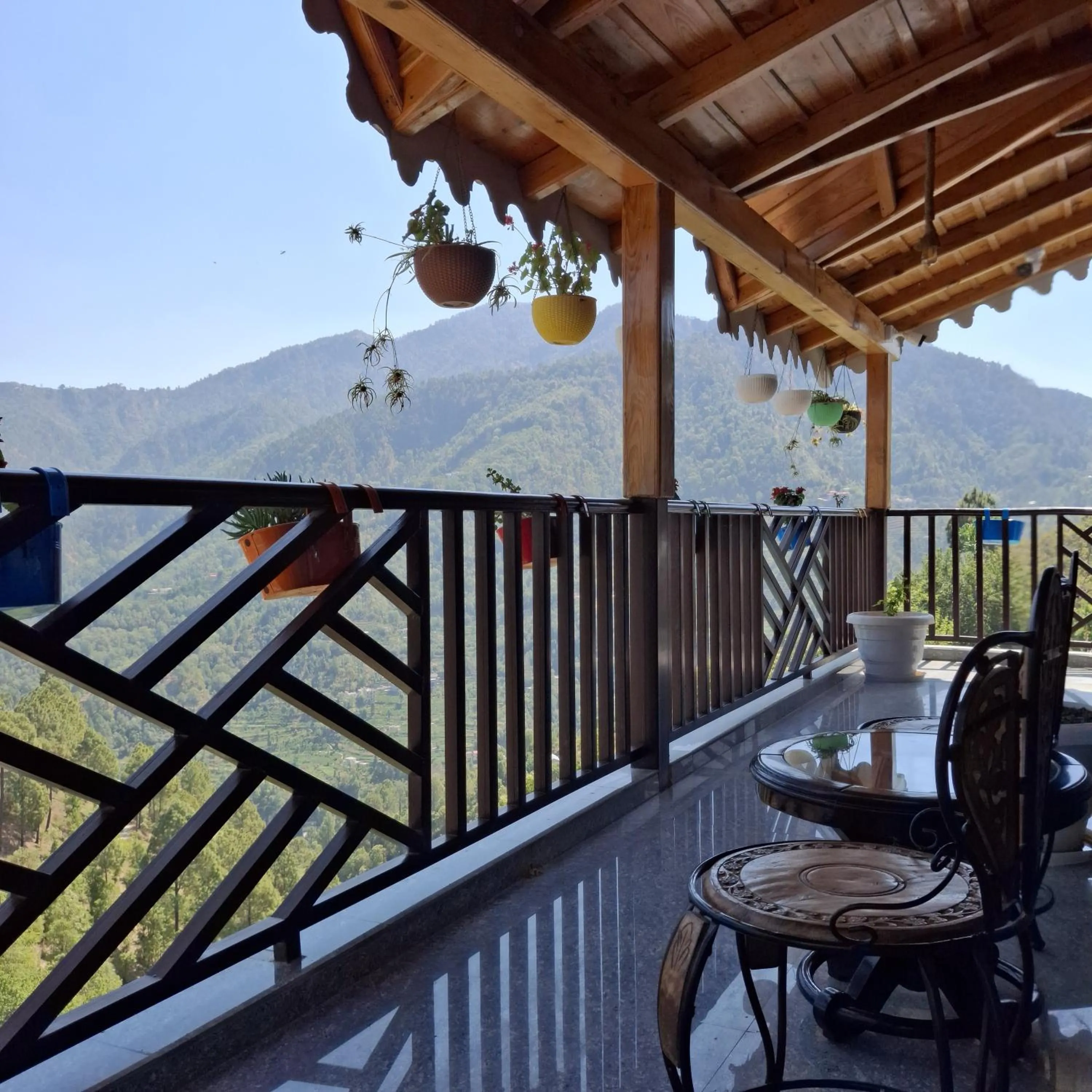 Day in Happy Himalayan Homes