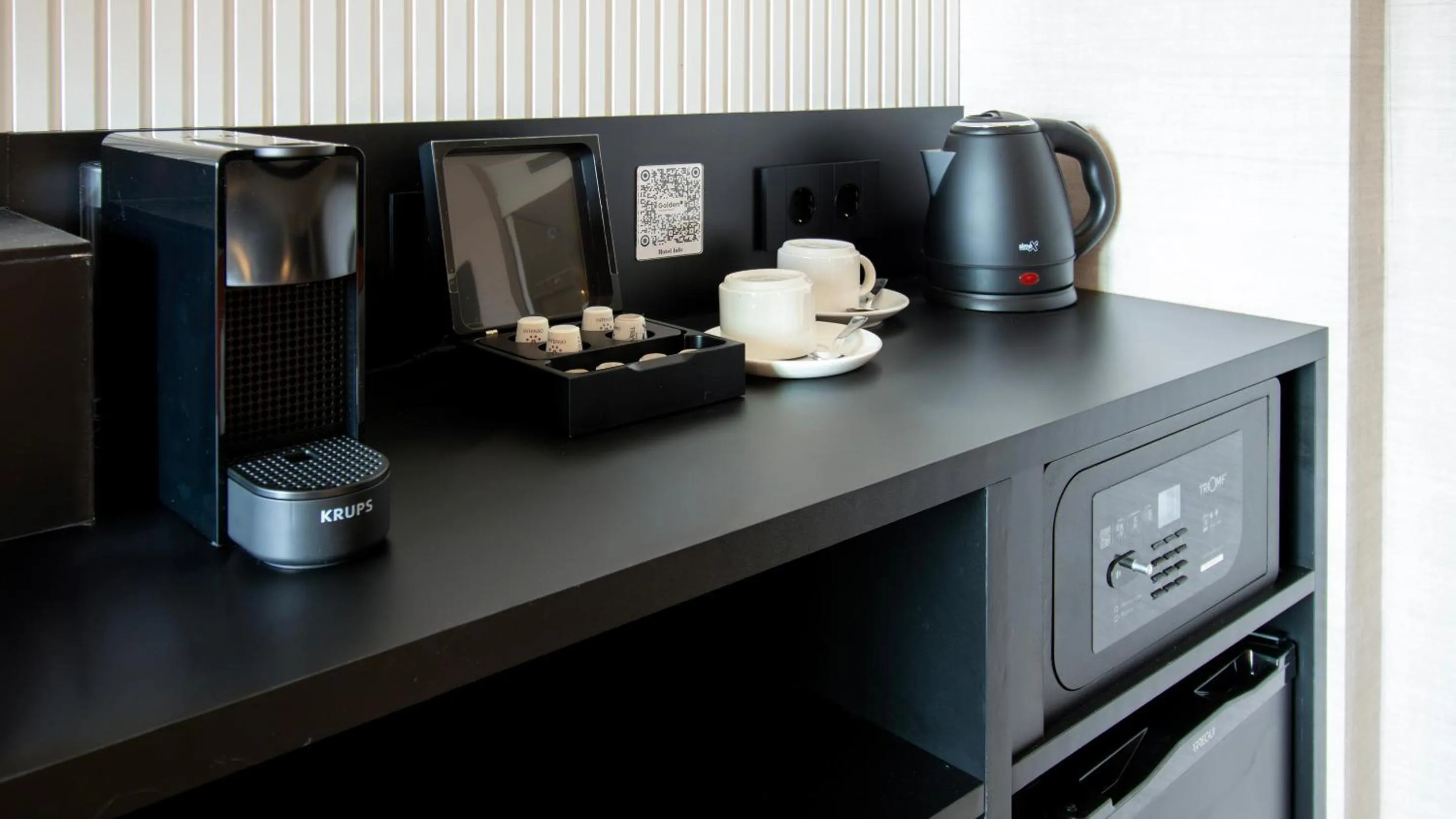 Coffee/tea facilities in Golden Port Salou & Spa