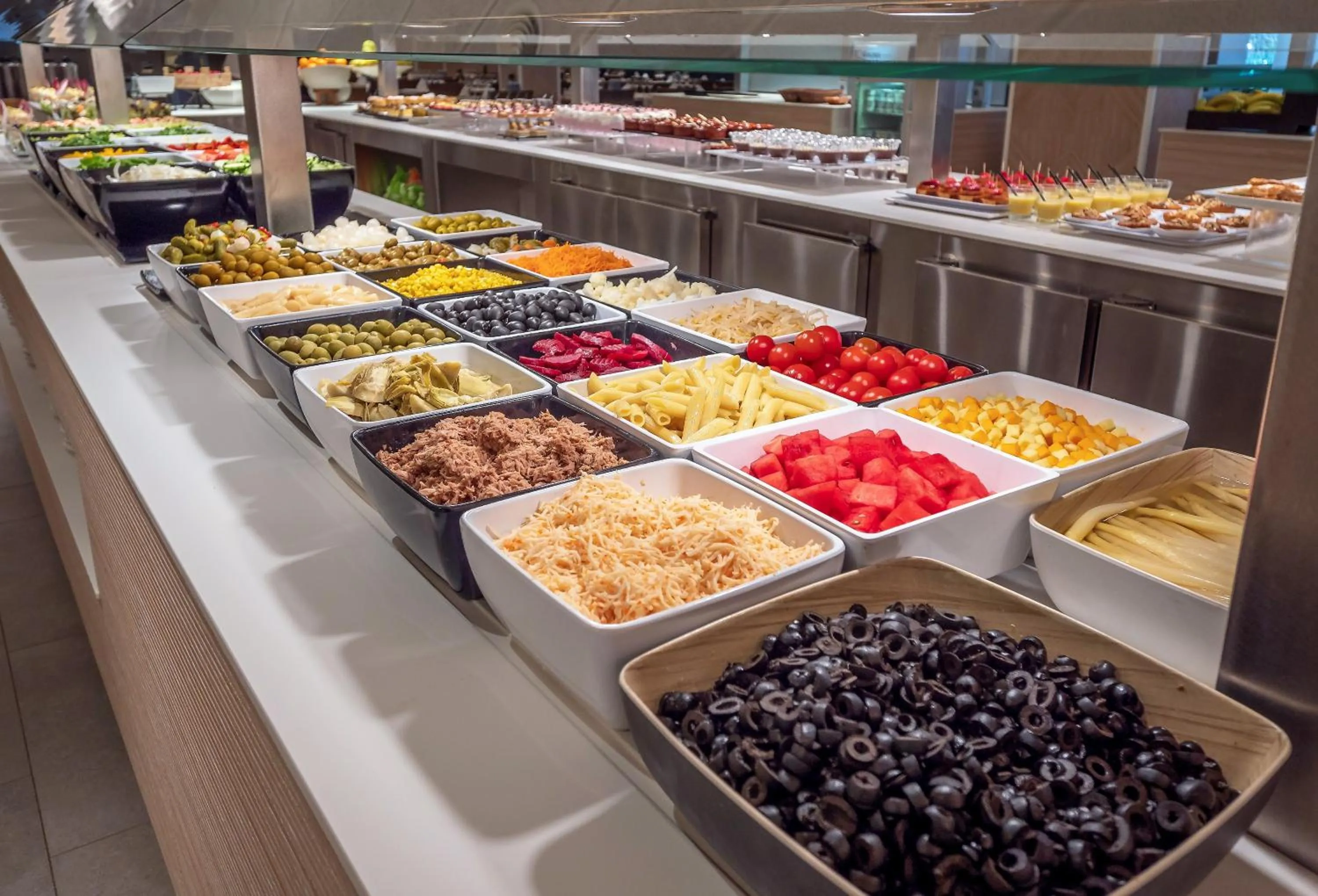 Restaurant/places to eat in Golden Port Salou & Spa