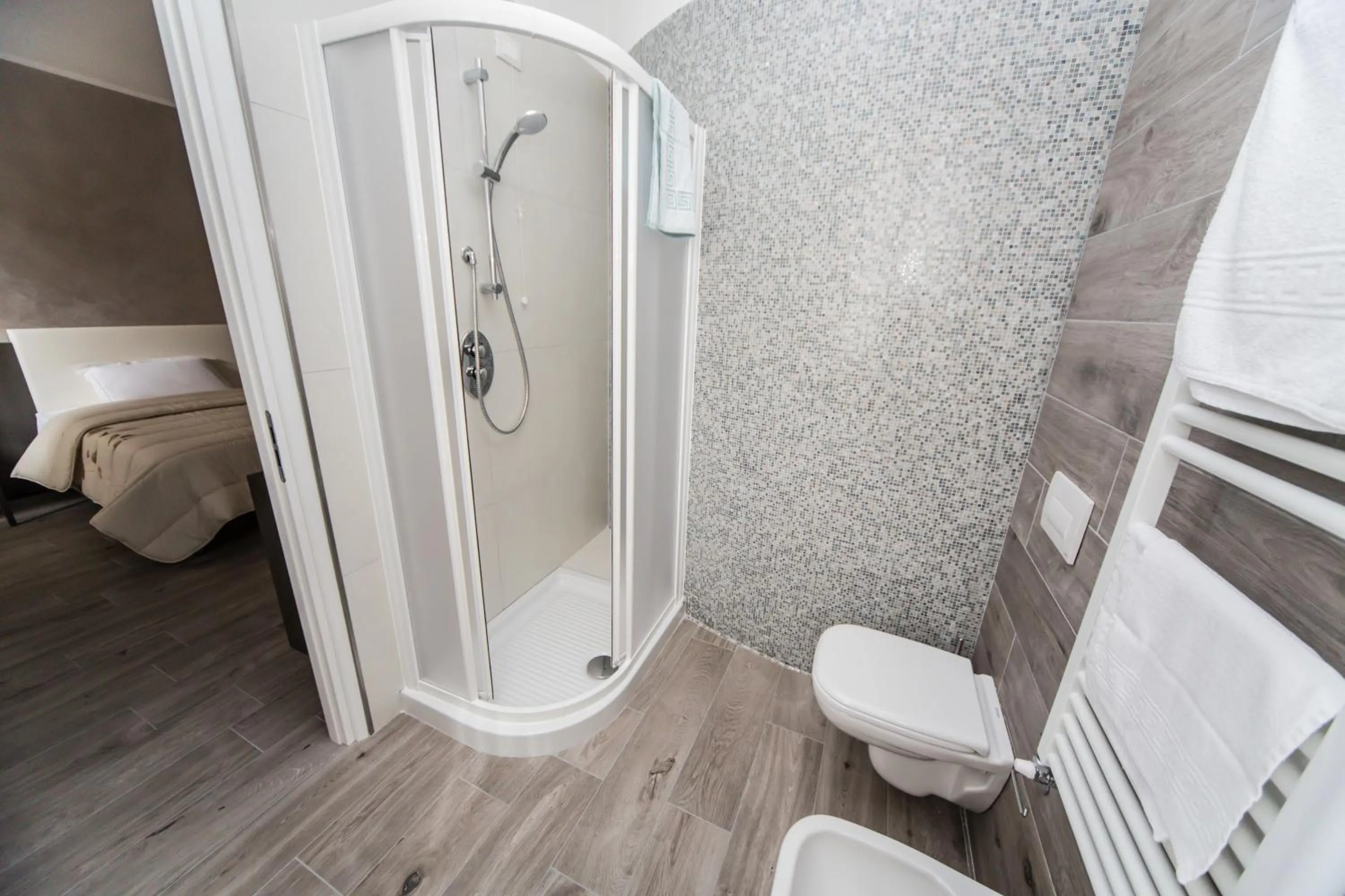 Bathroom in B&B Corte sul Naviglio CIN I T 0 1 5 0 7 0 C 1 3 X U I L Q C V