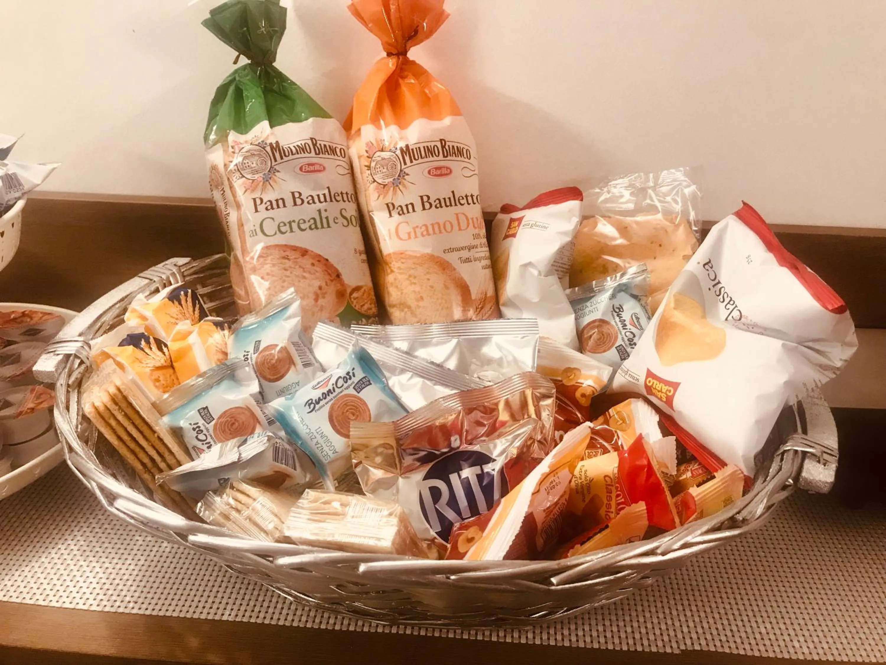 Meals in B&B Corte sul Naviglio CIN I T 0 1 5 0 7 0 C 1 3 X U I L Q C V