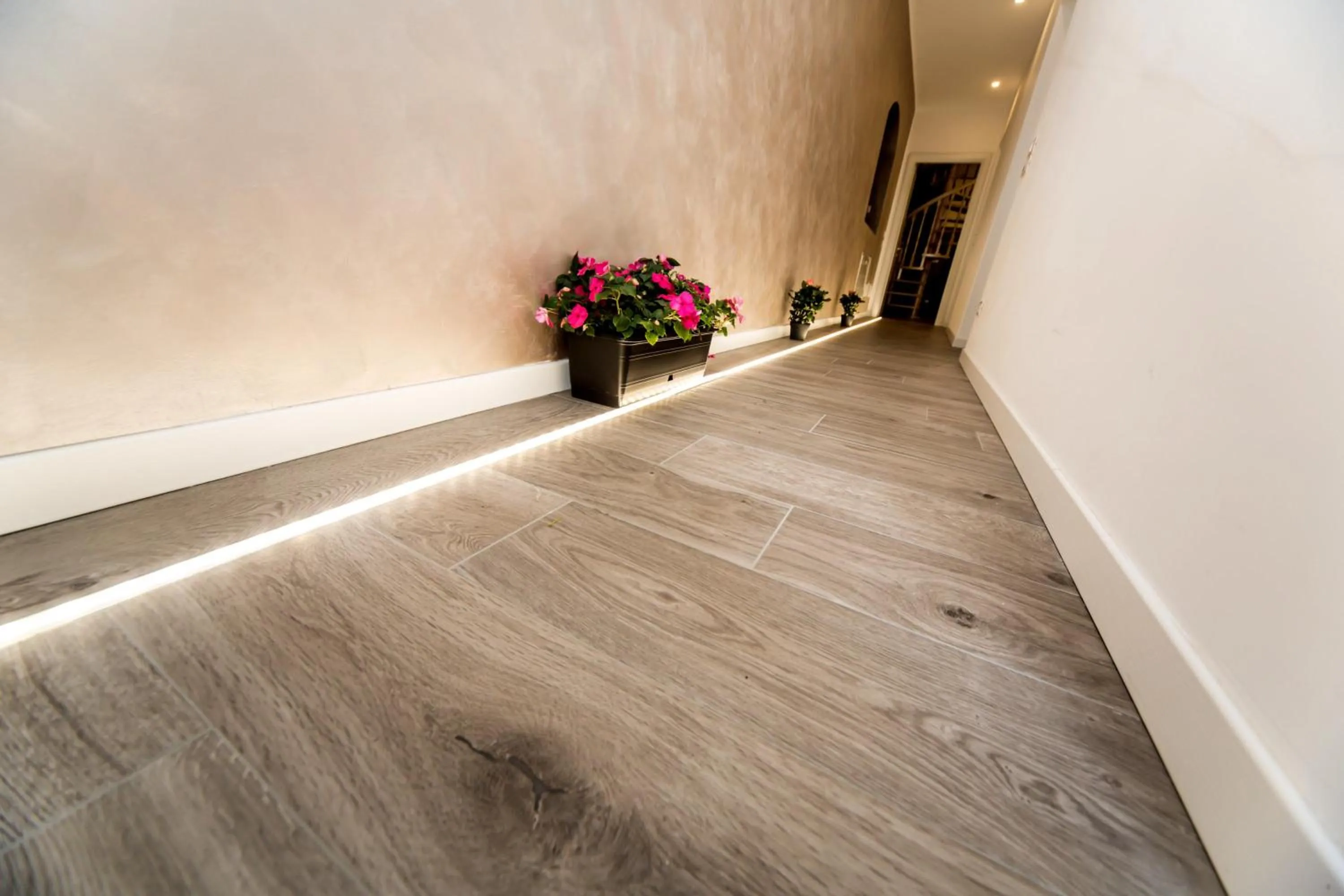 Decorative detail in B&B Corte sul Naviglio CIN I T 0 1 5 0 7 0 C 1 3 X U I L Q C V