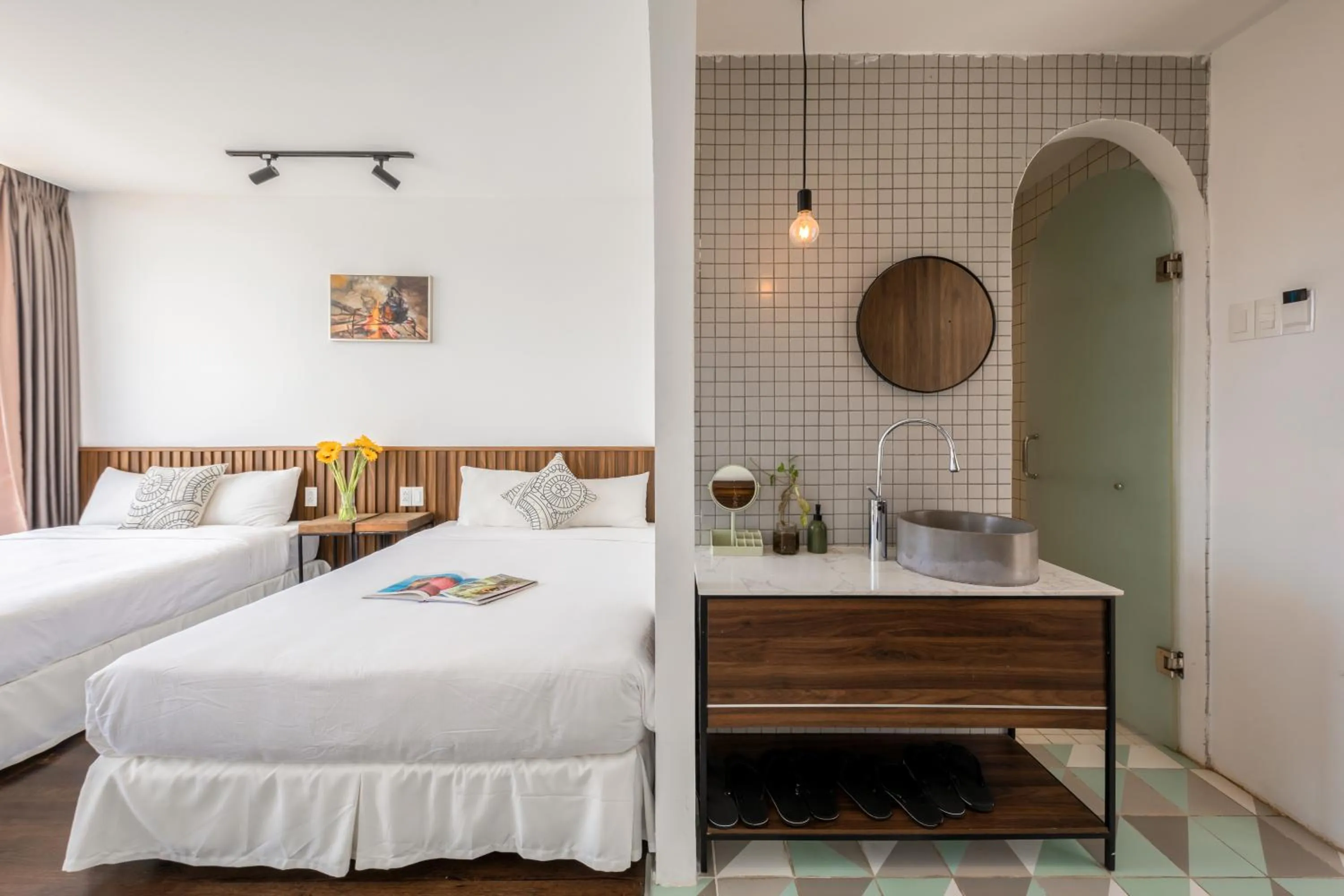 Photo of the whole room, Bed in D'Mai Xanh Boutique Hotel Da Lat