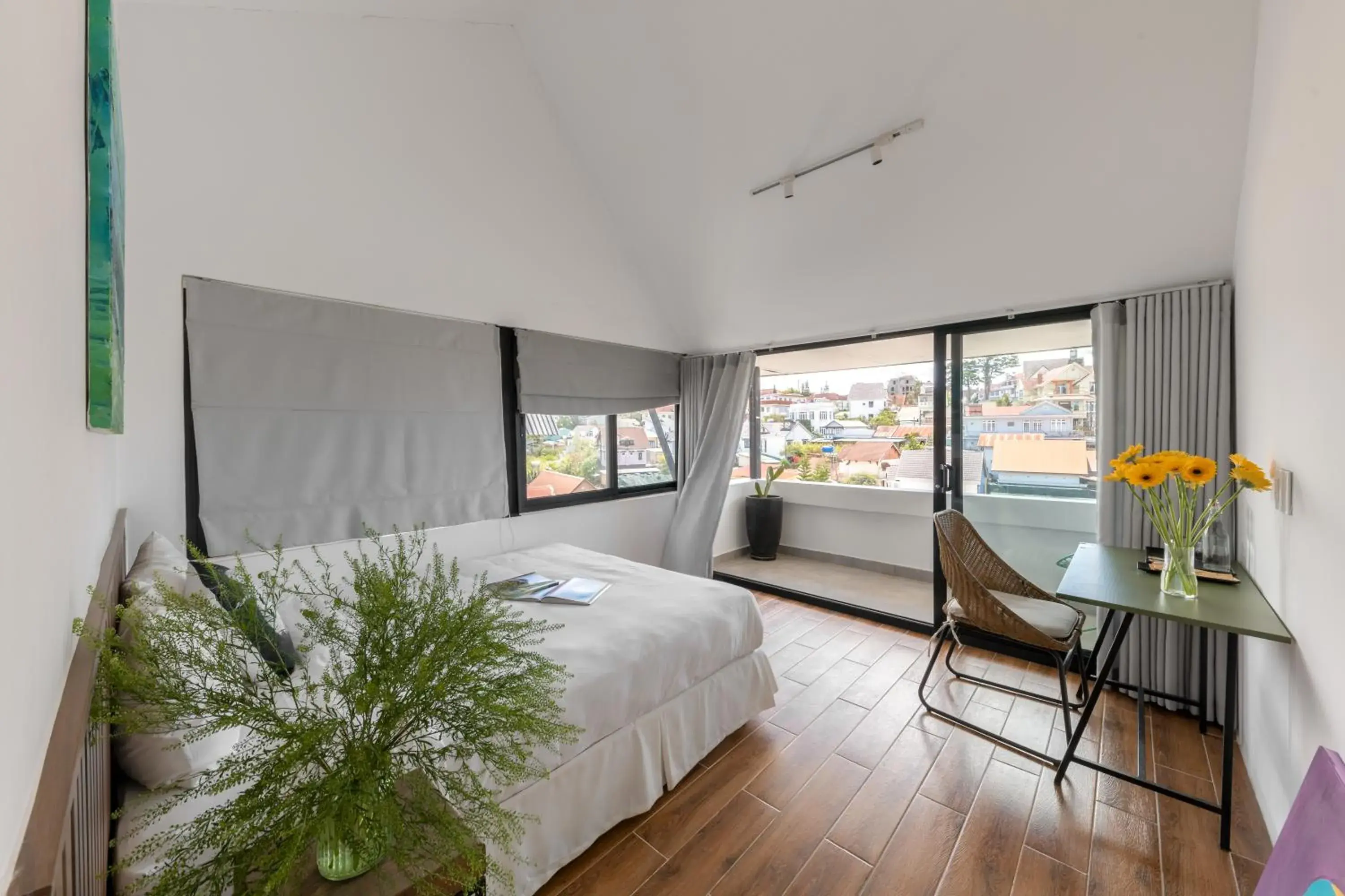 King Room with Balcony in D'Mai Xanh Boutique Hotel Da Lat King Room with Balcony in D'Mai Xanh Boutique Hotel Da Lat