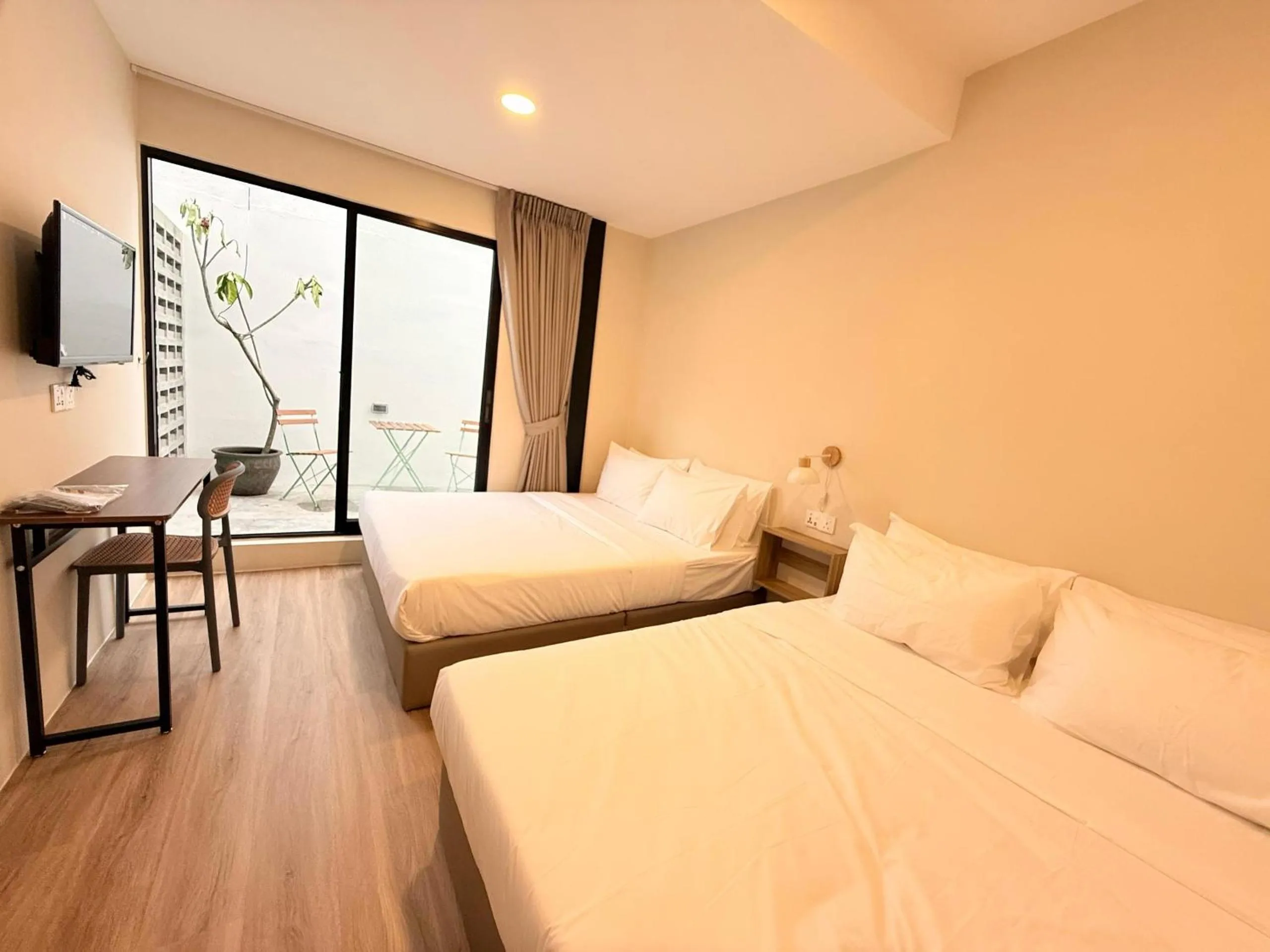 Patio, Bed in TwinTree Kelawai