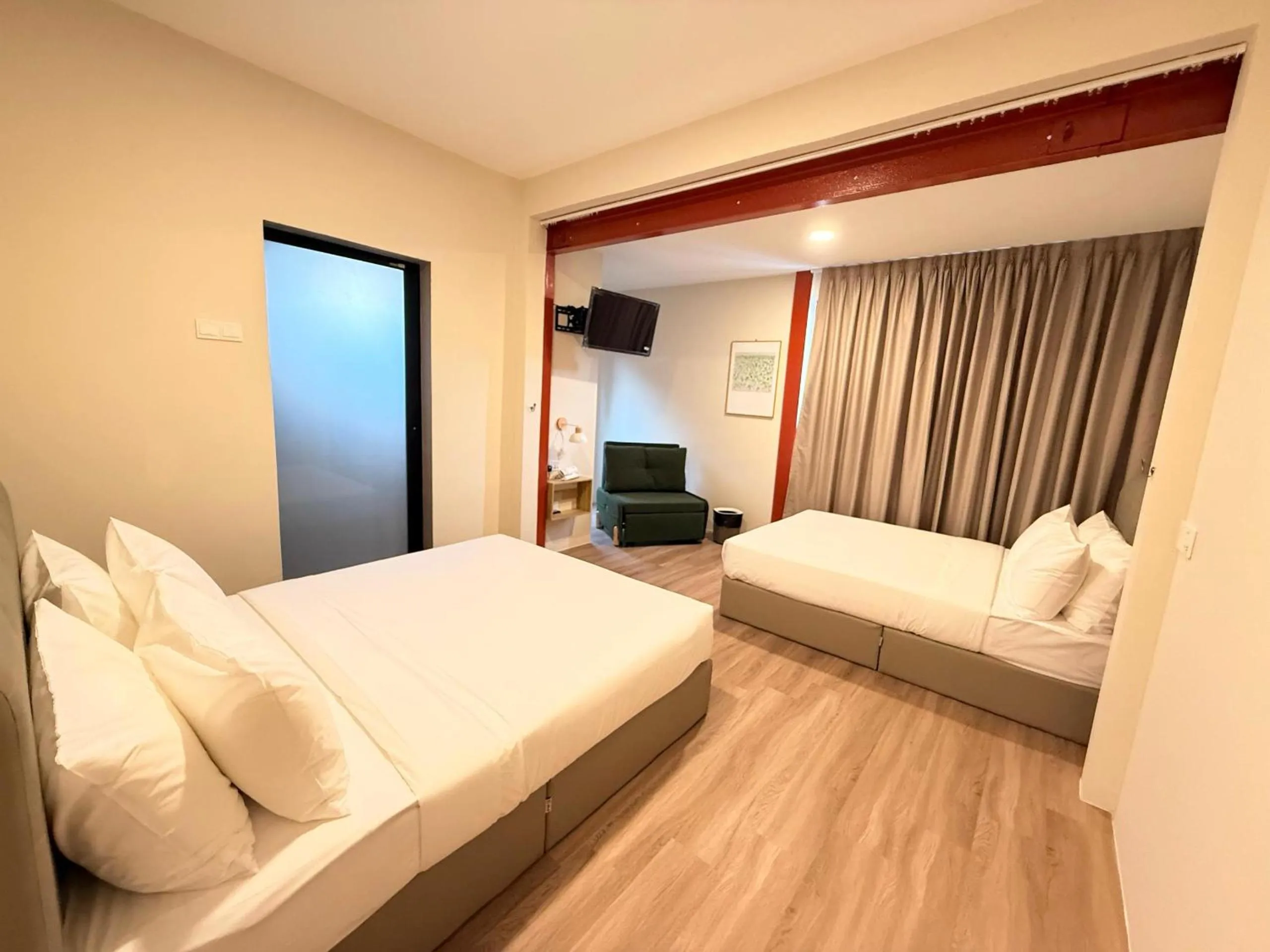 Bed in TwinTree Kelawai