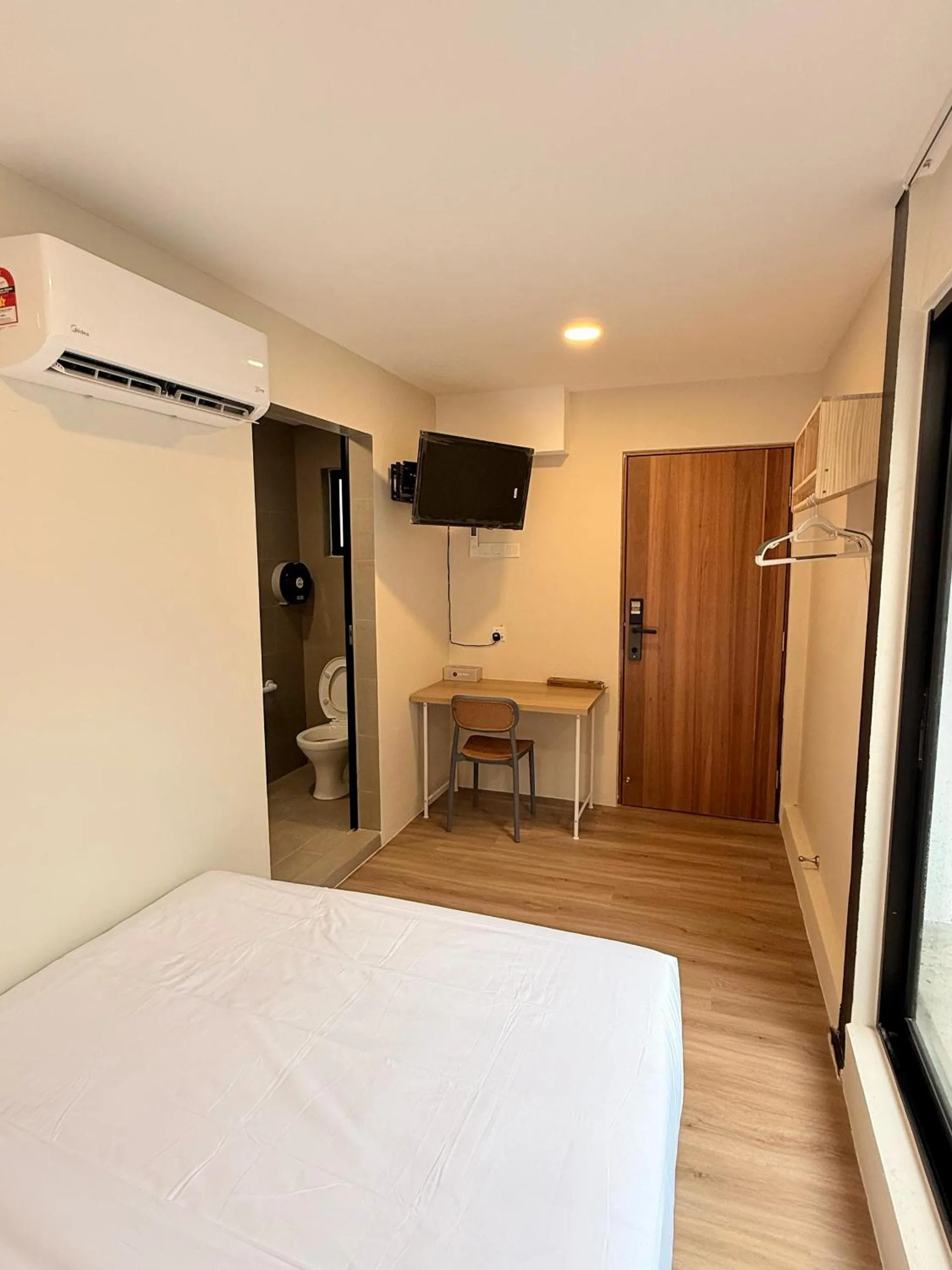 Bed in TwinTree Kelawai