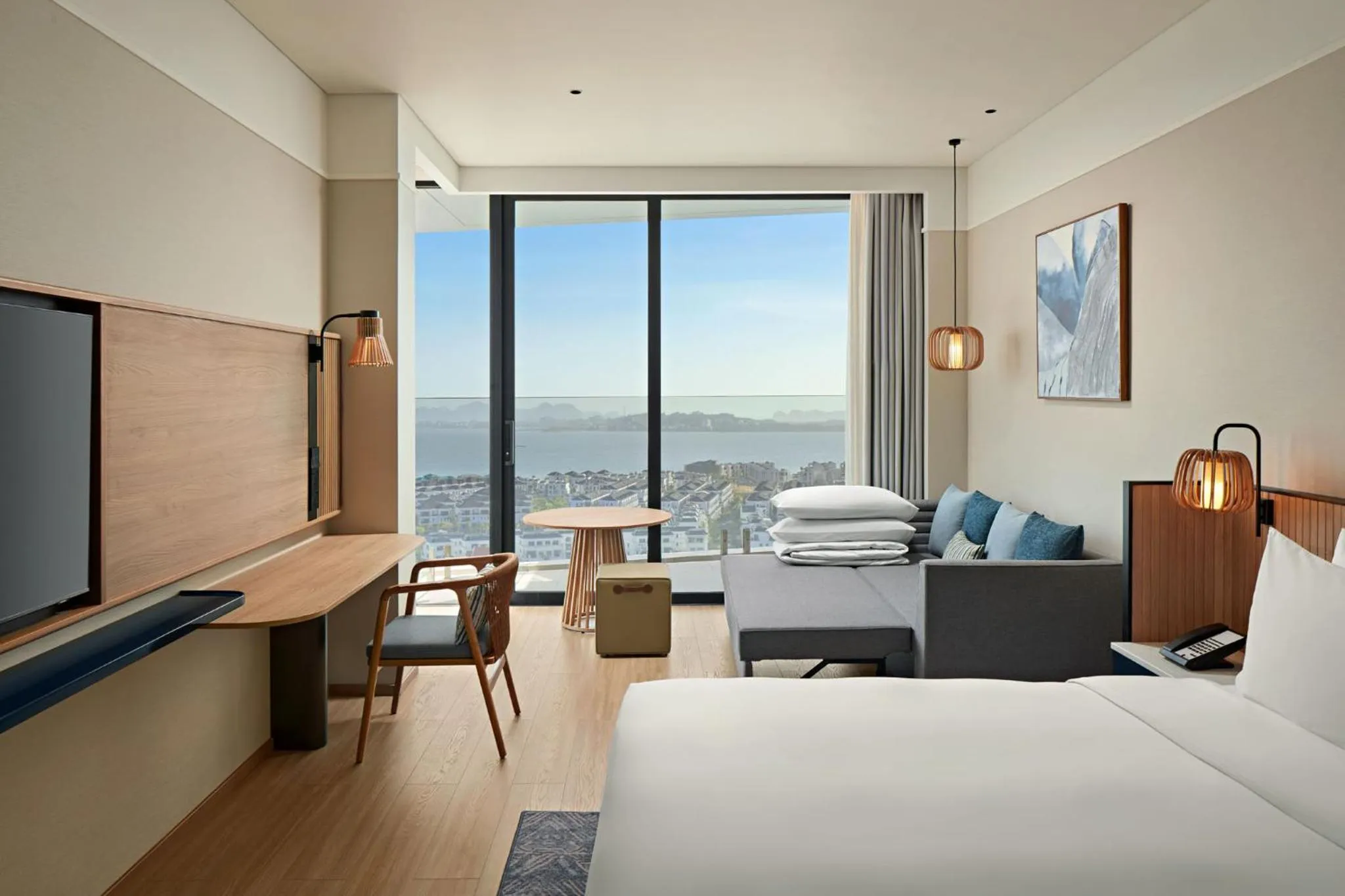 Natural landscape, Bed in Hyatt Place Ha Long Bay, Bai Chay