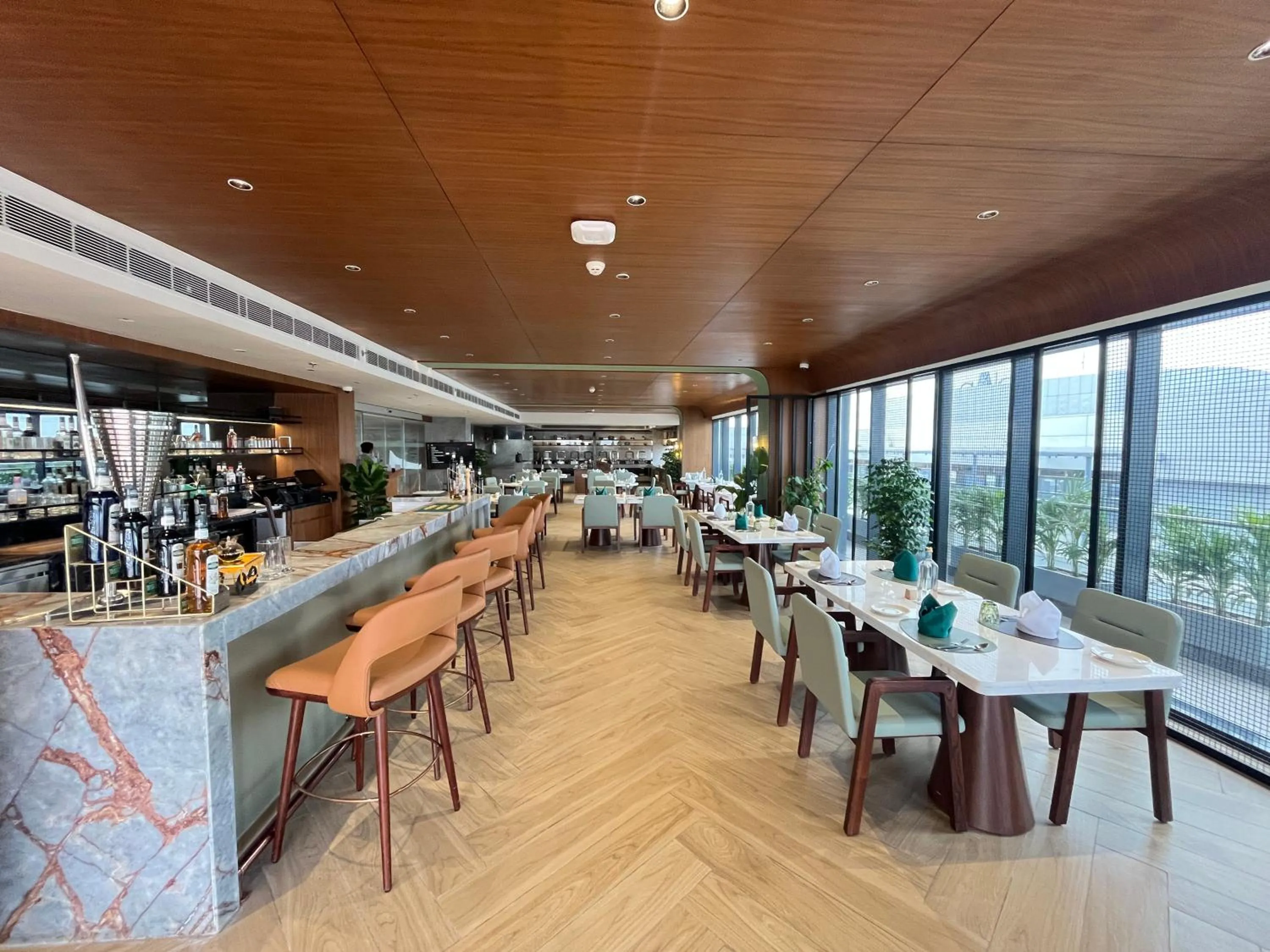 Restaurant/places to eat in Ramada Encore by Wyndham Gurugram Dwarka Expressway