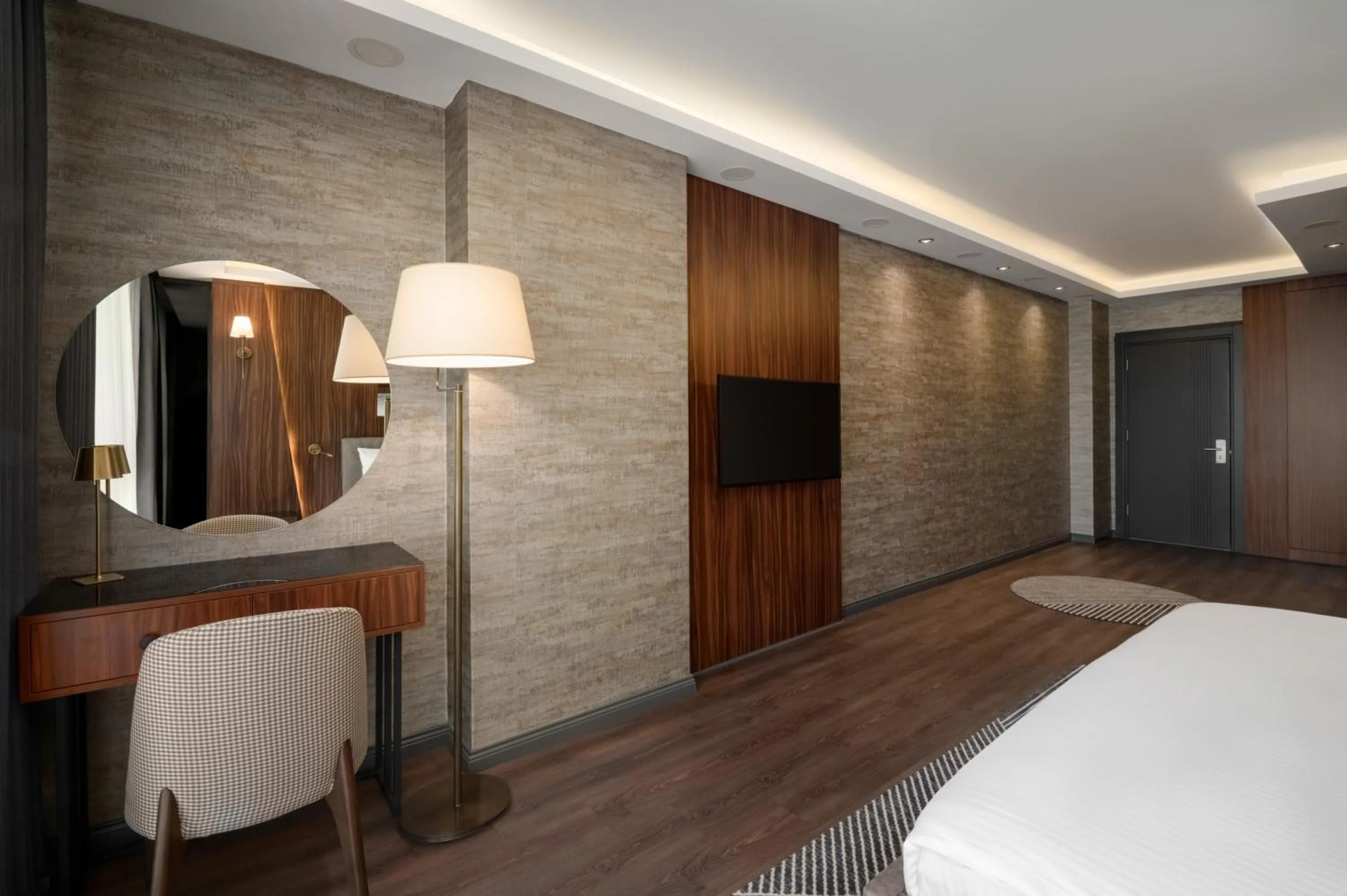 Photo of the whole room, Bed in La Quinta By Wyndham Istanbul Kartal