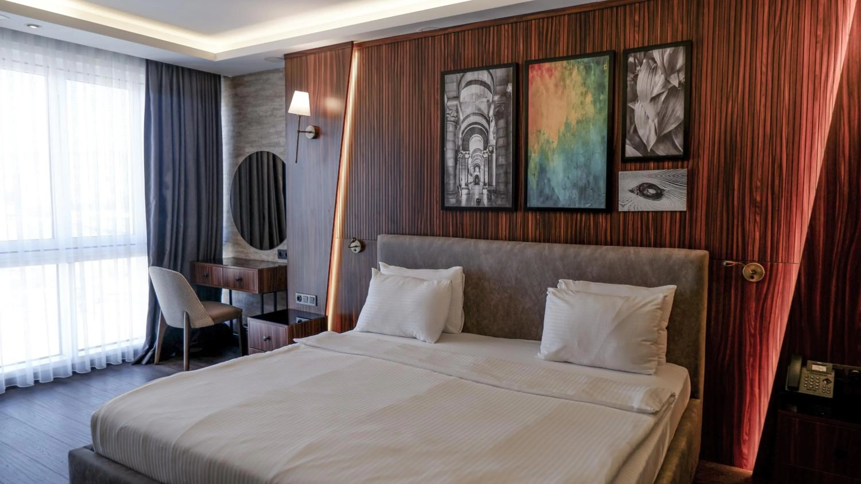 Photo of the whole room, Bed in La Quinta By Wyndham Istanbul Kartal