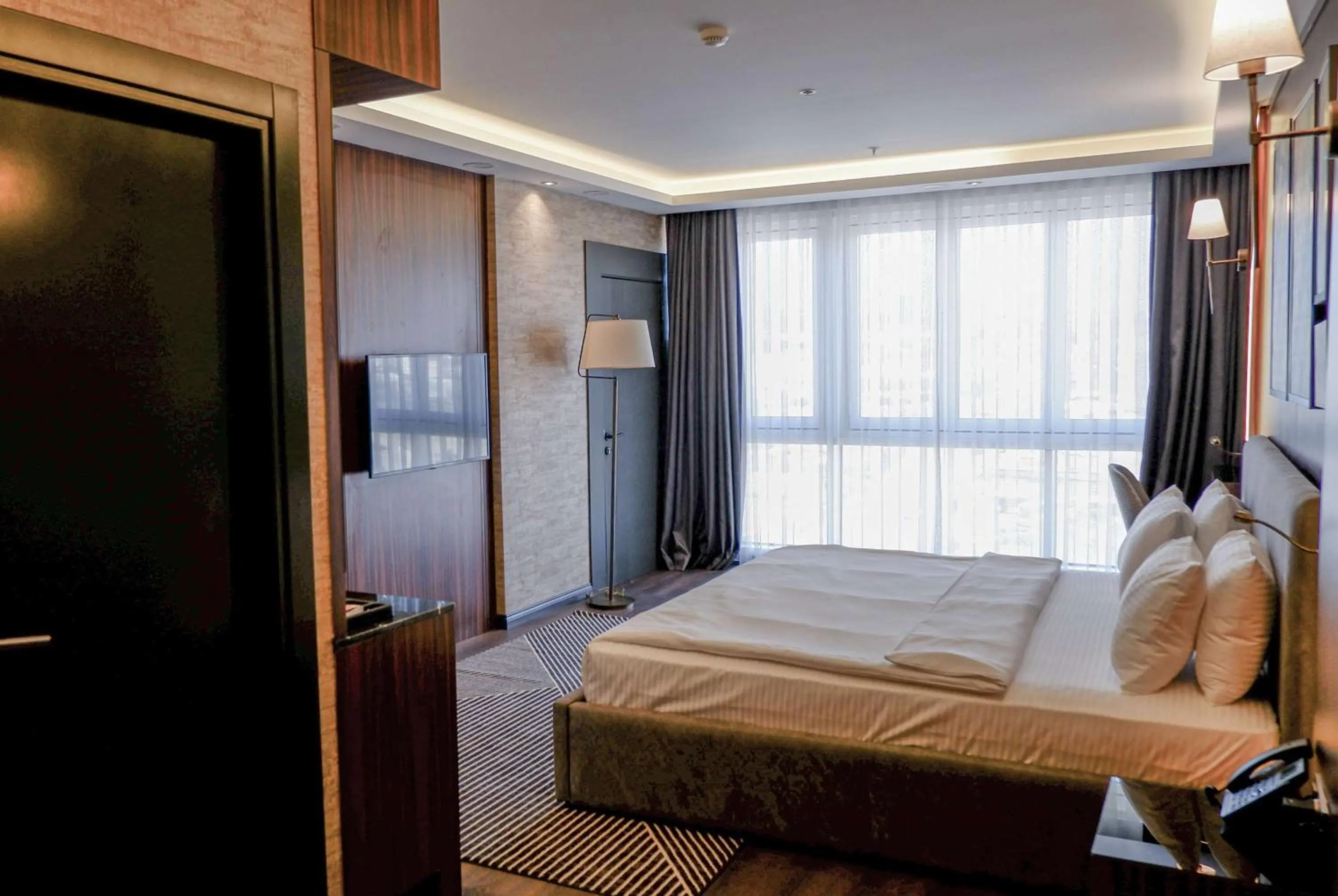 Photo of the whole room, Bed in La Quinta By Wyndham Istanbul Kartal