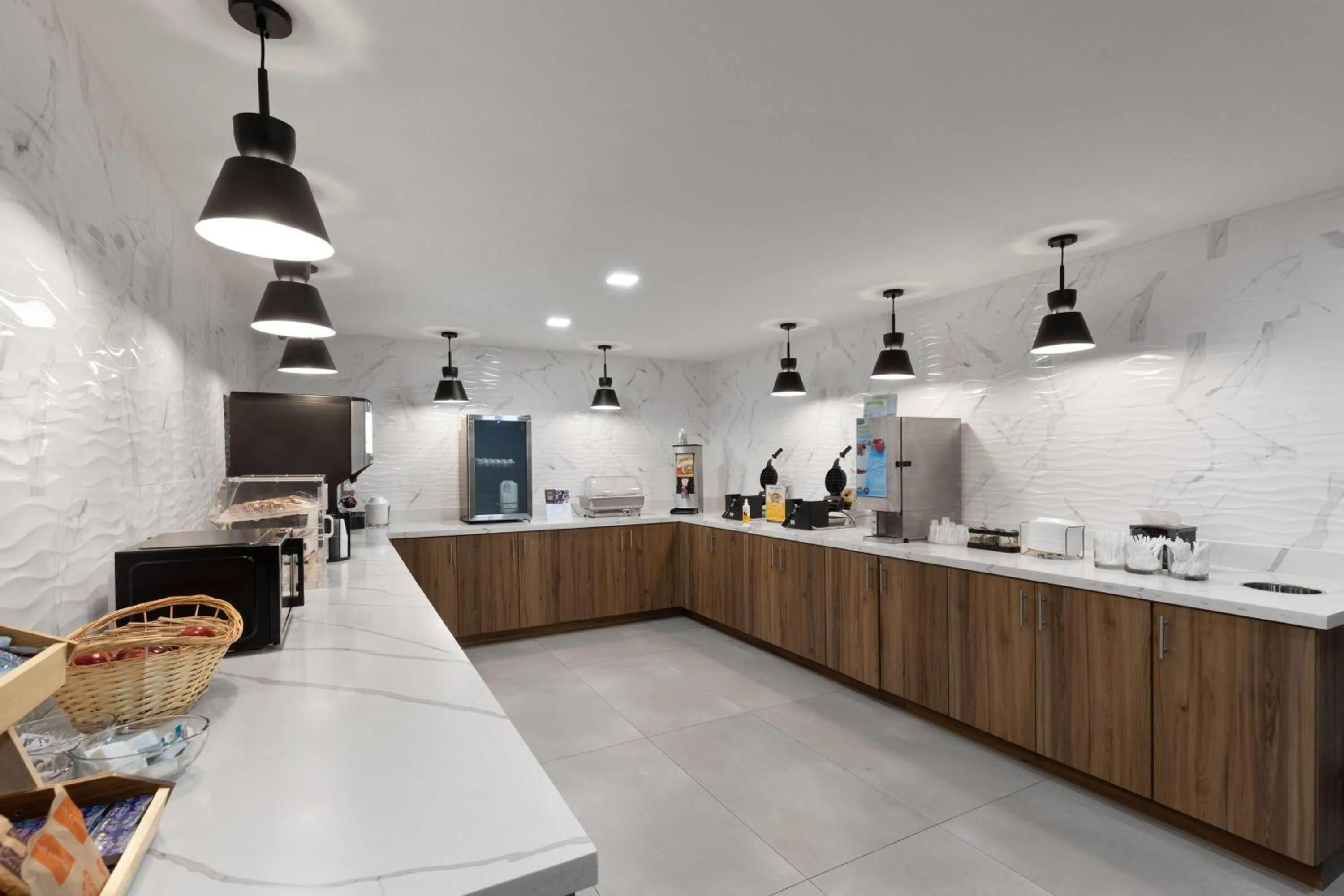 Breakfast in Hawthorn Extended Stay by Wyndham Springdale