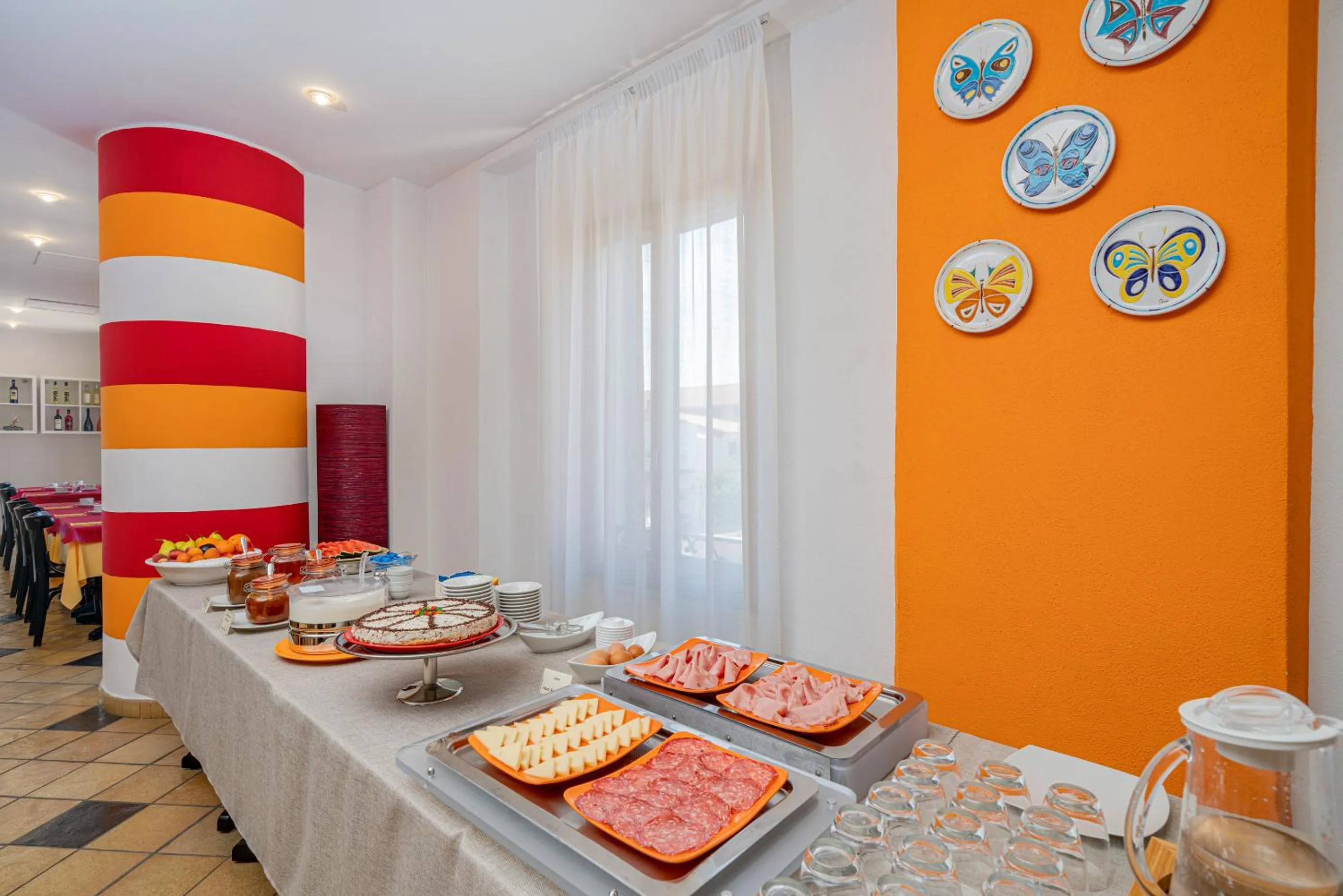 Buffet breakfast in Hotel Marinaro