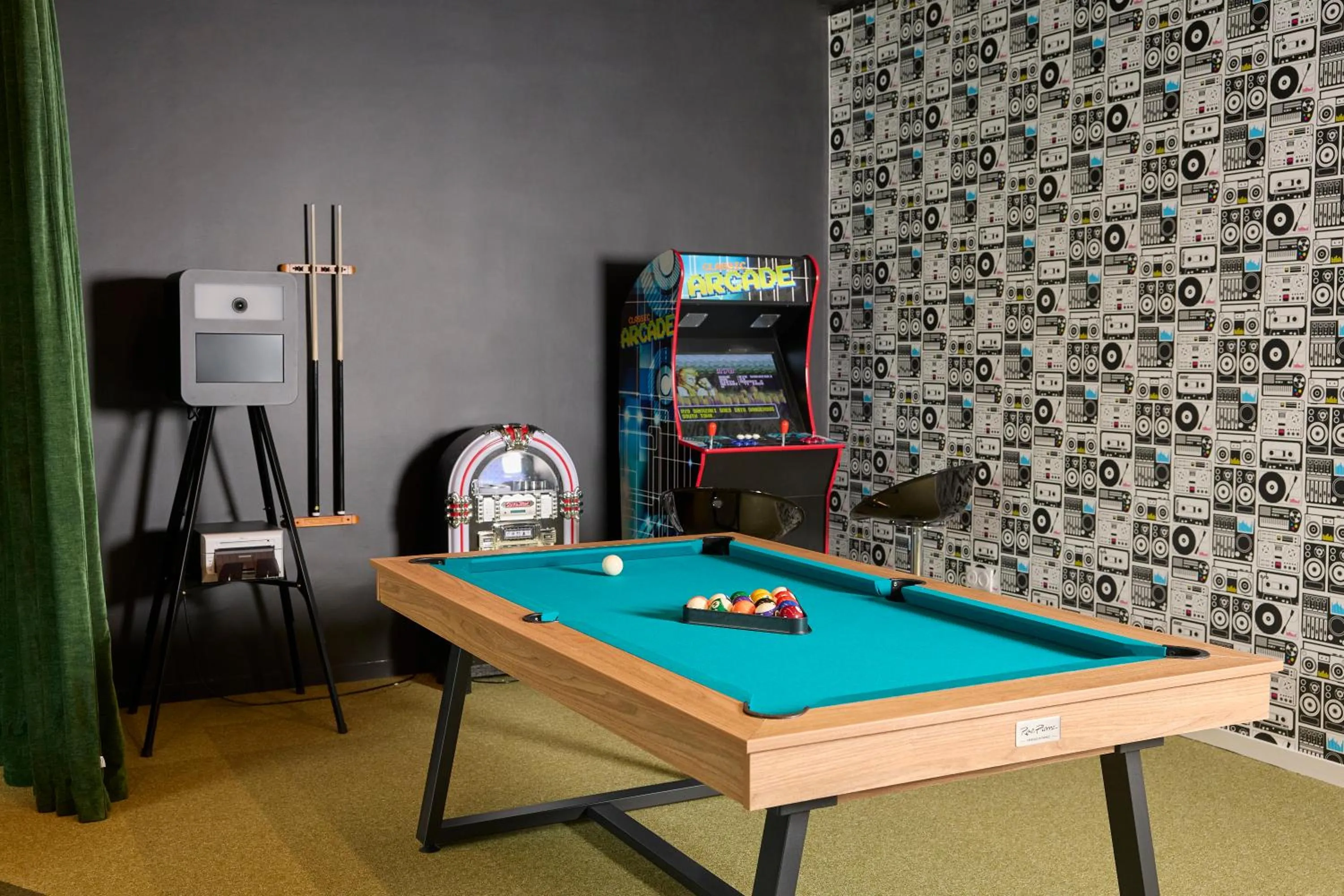 Game Room in Hife Vélizy