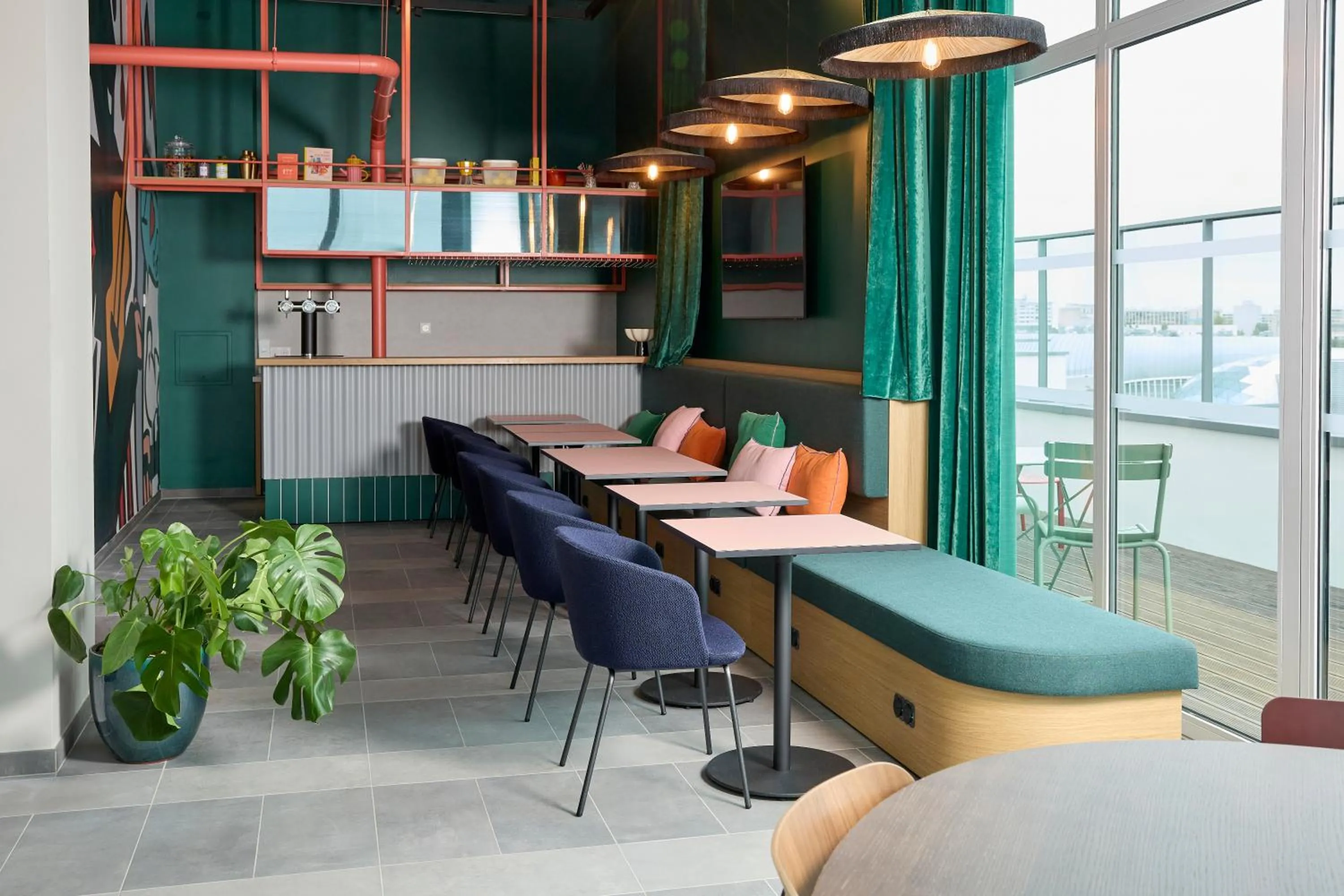 Lounge or bar in Hife Vélizy