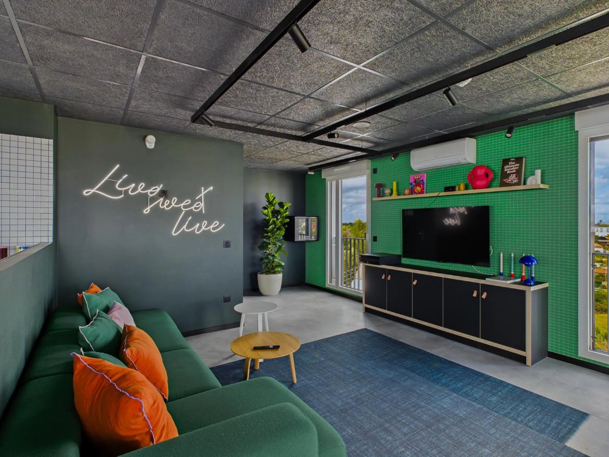 TV and multimedia in Hife Bordeaux