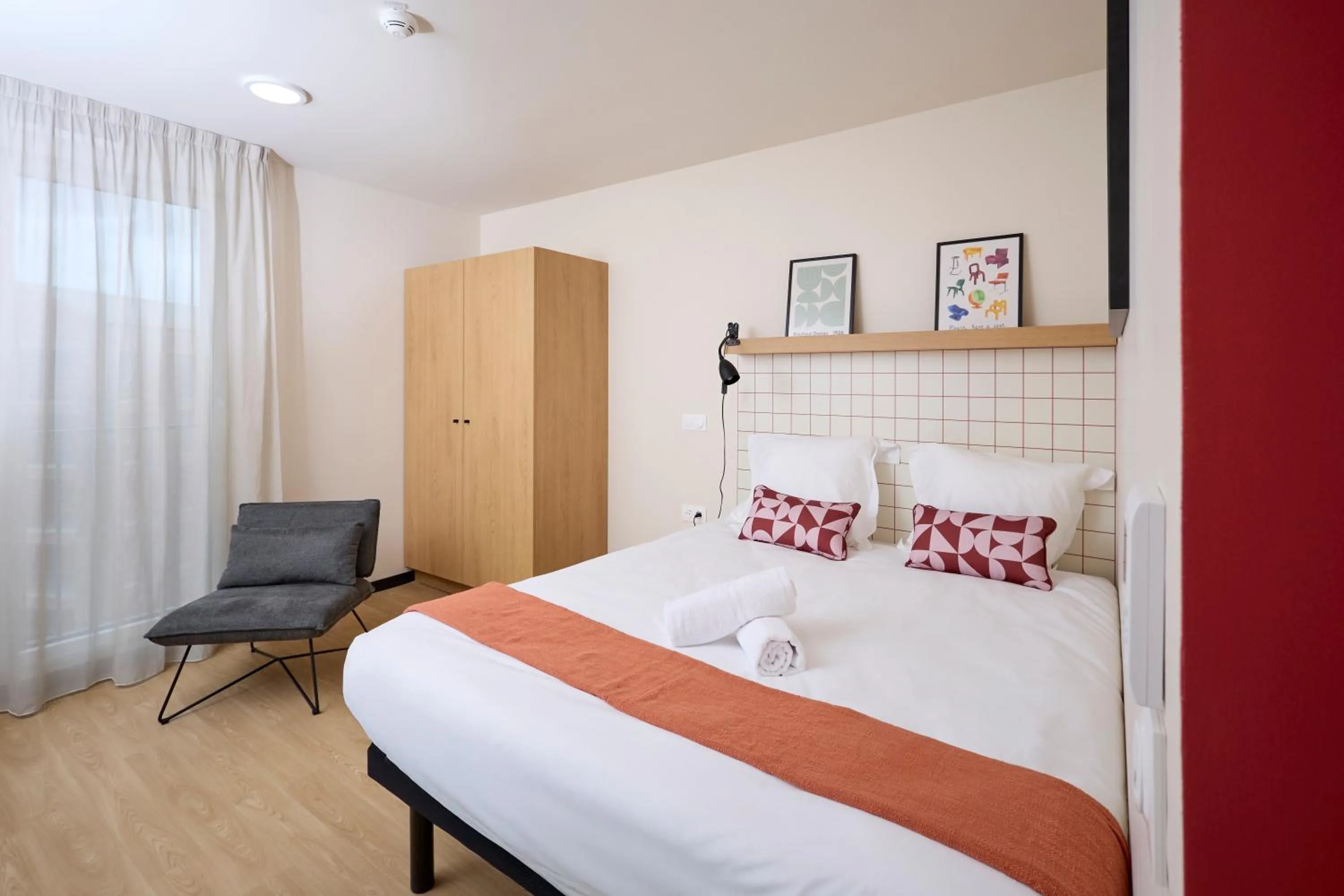 Bedroom, Bed in Hife Bordeaux