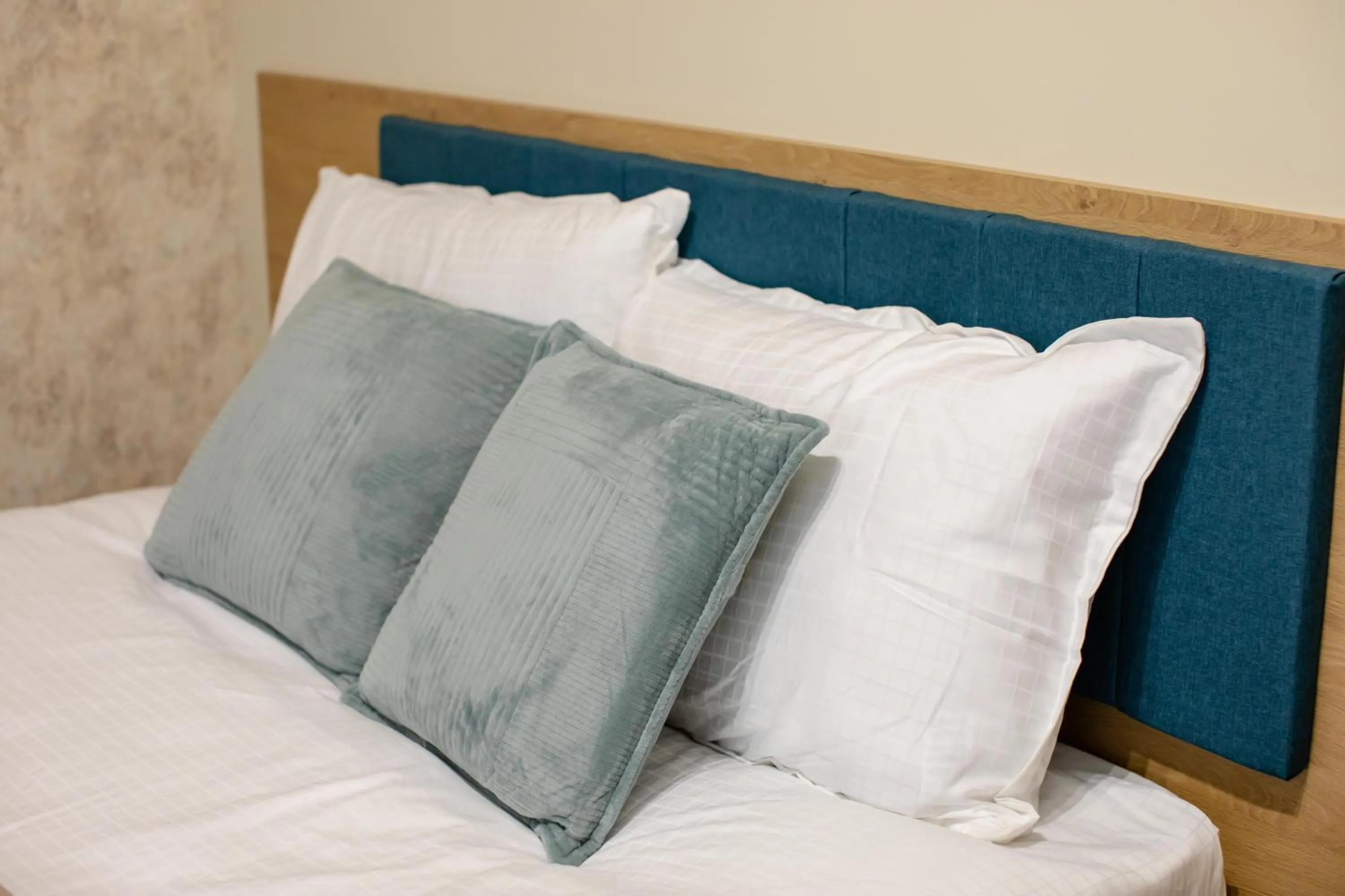 Bed in Little Bucharest downtown apartments Romana