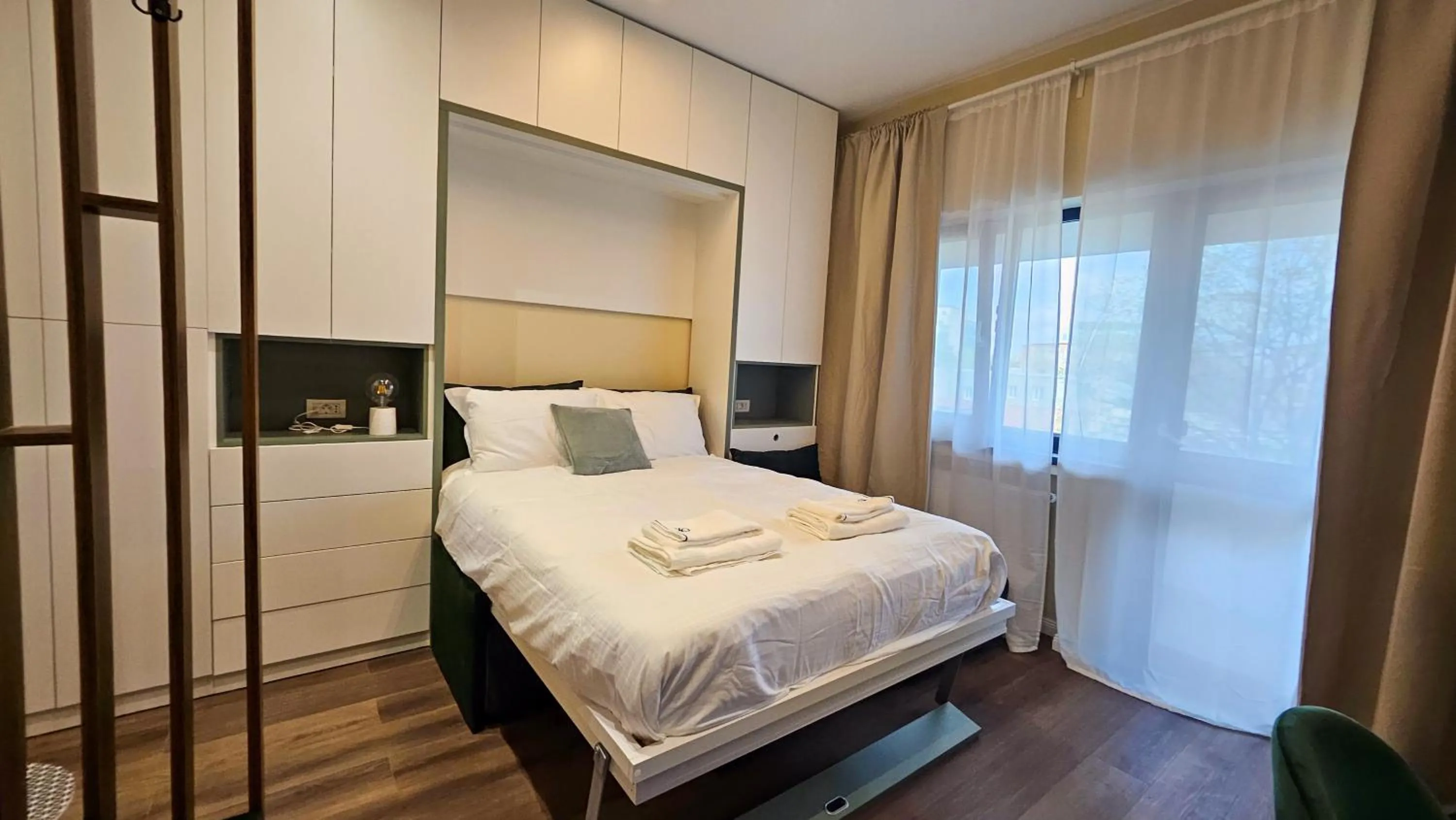 Bed in Little Bucharest downtown apartments Romana