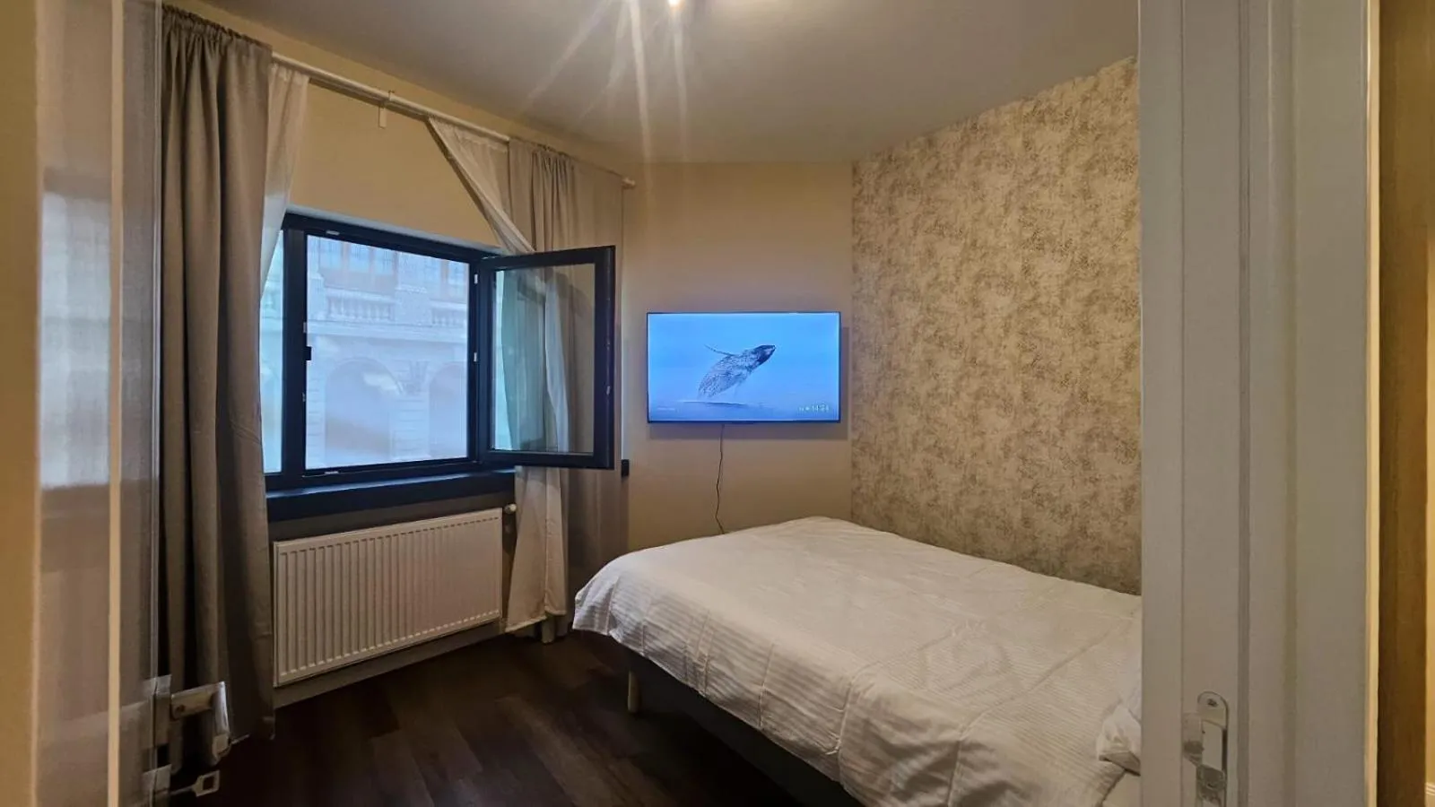 Bed in Little Bucharest downtown apartments Romana