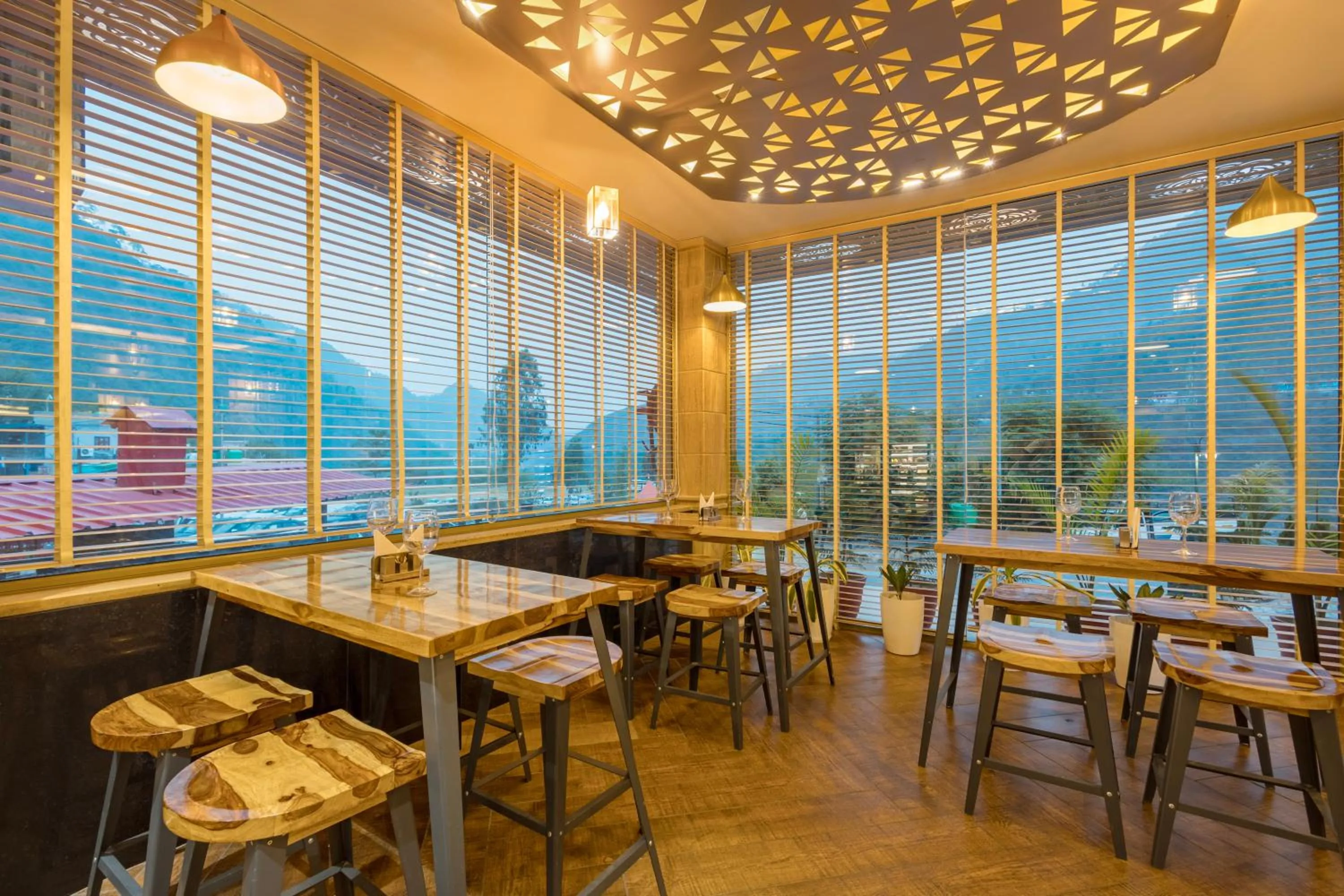 Restaurant/places to eat in Sterling Kastoori Rudraprayag