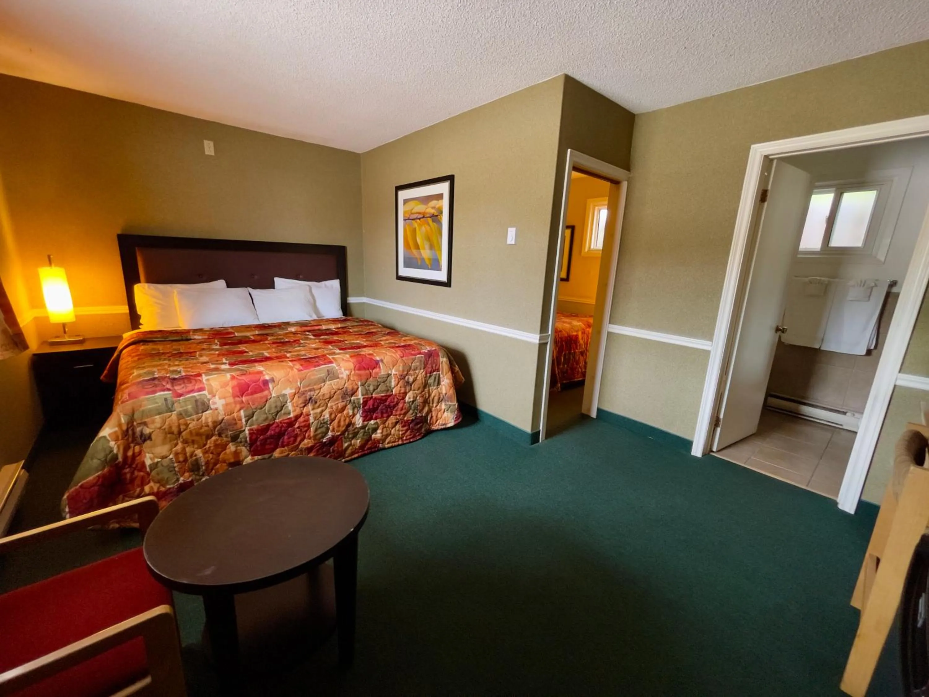 Photo of the whole room, Bed in Adams Motel