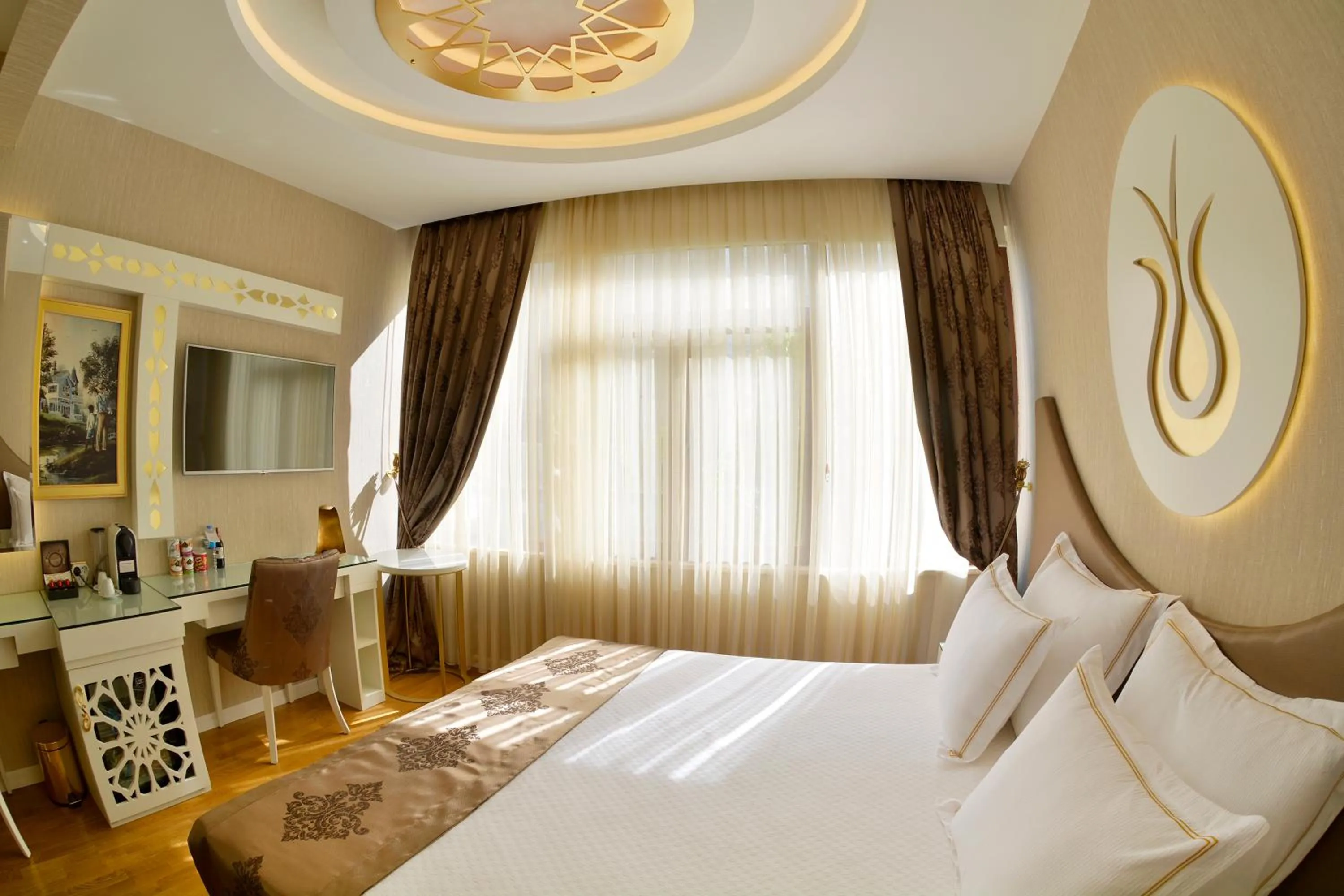 Bed in Arden City Hotel-Special Category
