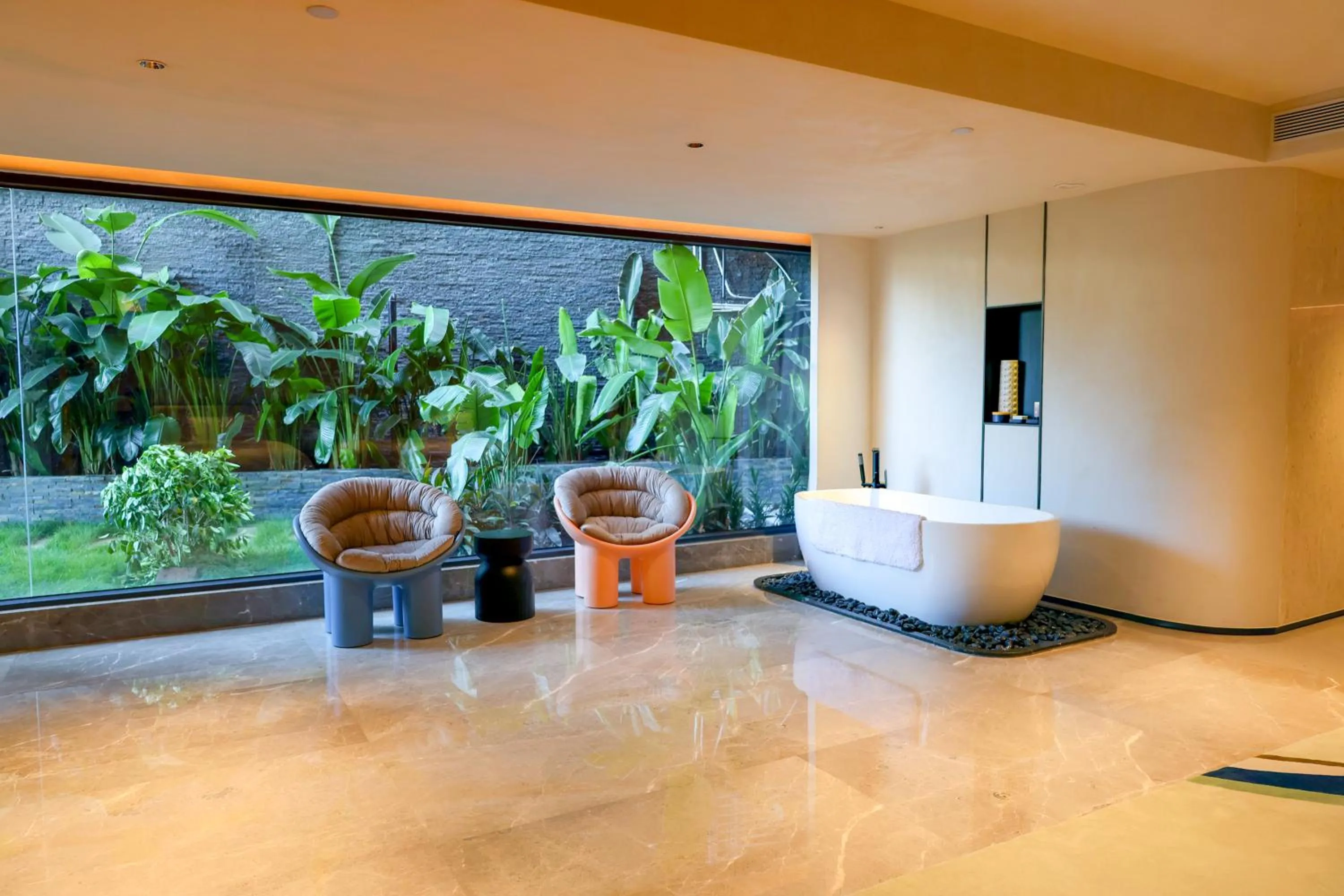 Inner courtyard view in voco Guilin Yangshuo