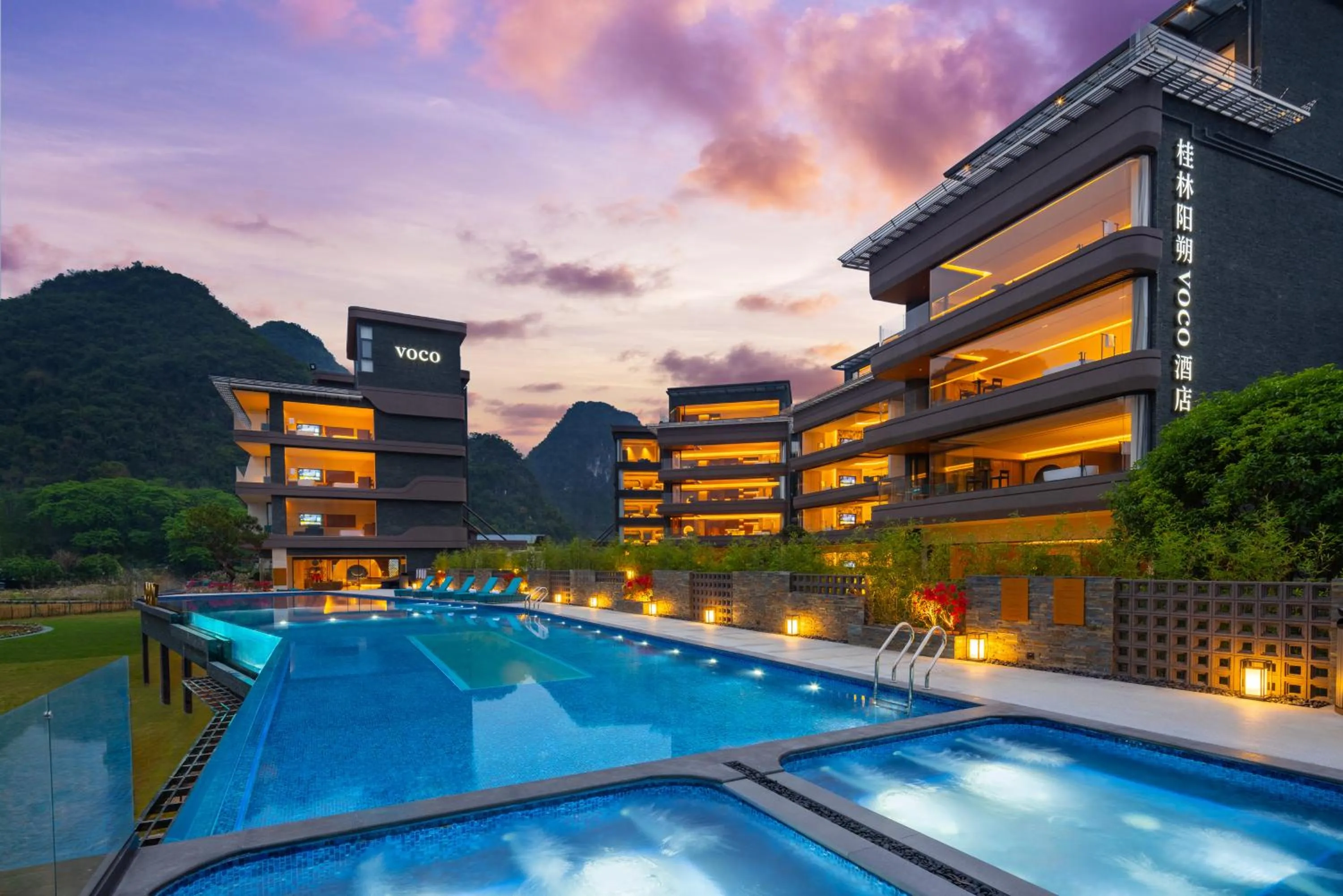 Swimming pool in voco Guilin Yangshuo